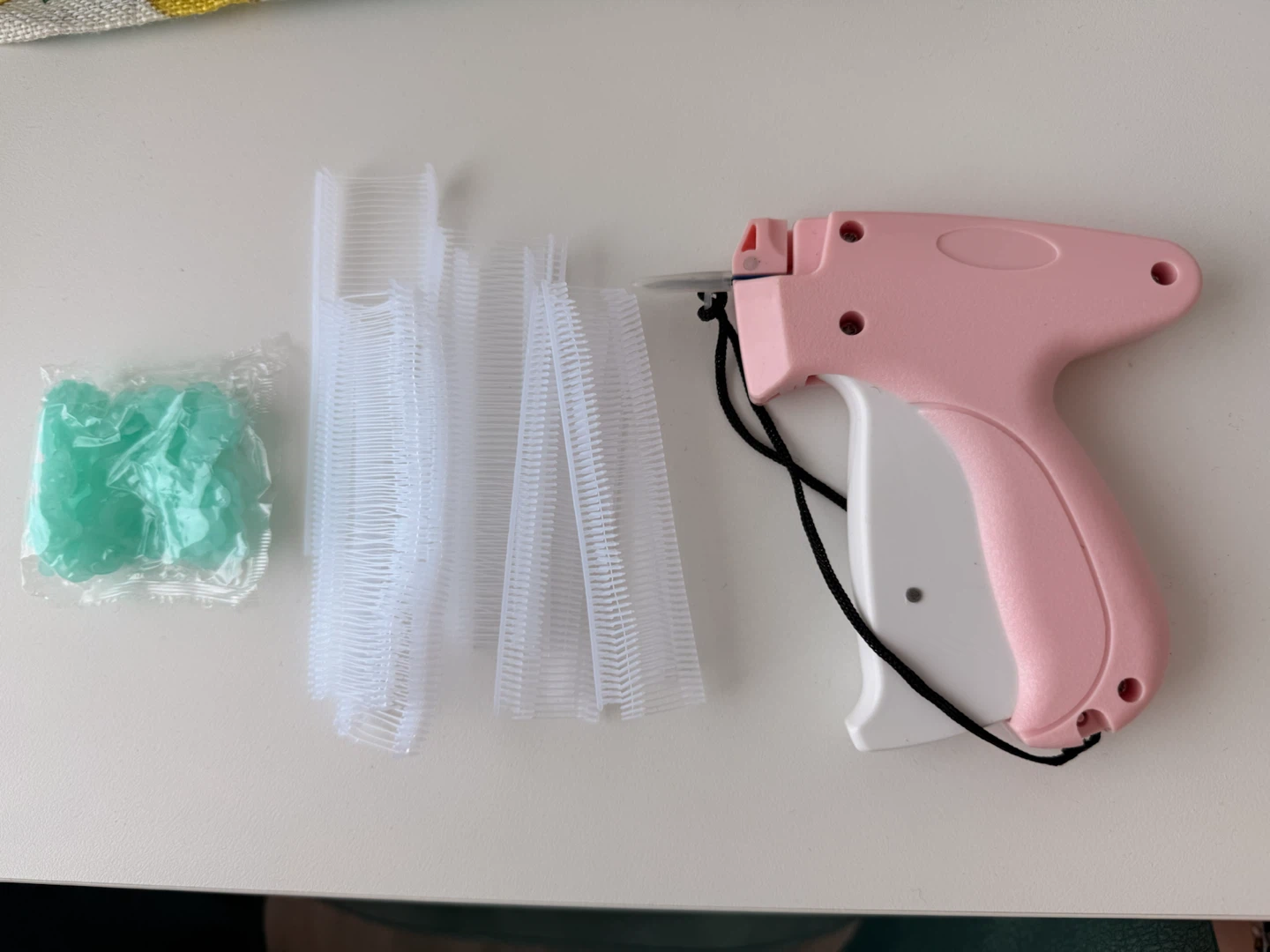 Pink Price Tagging Gun with Fasteners