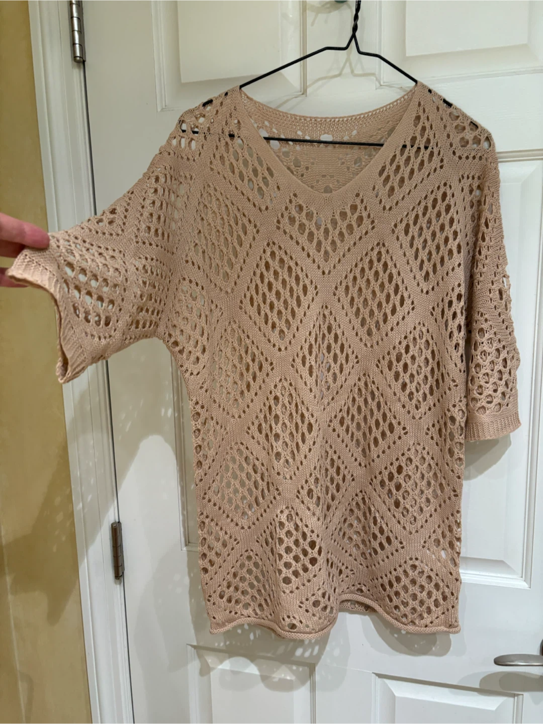 Women's Beige Crochet Sweater size medium - photo 3