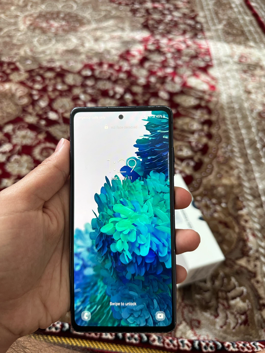 Samsung Galaxy S20 FE 5G - 128GB (Box & Receipt) - photo 4