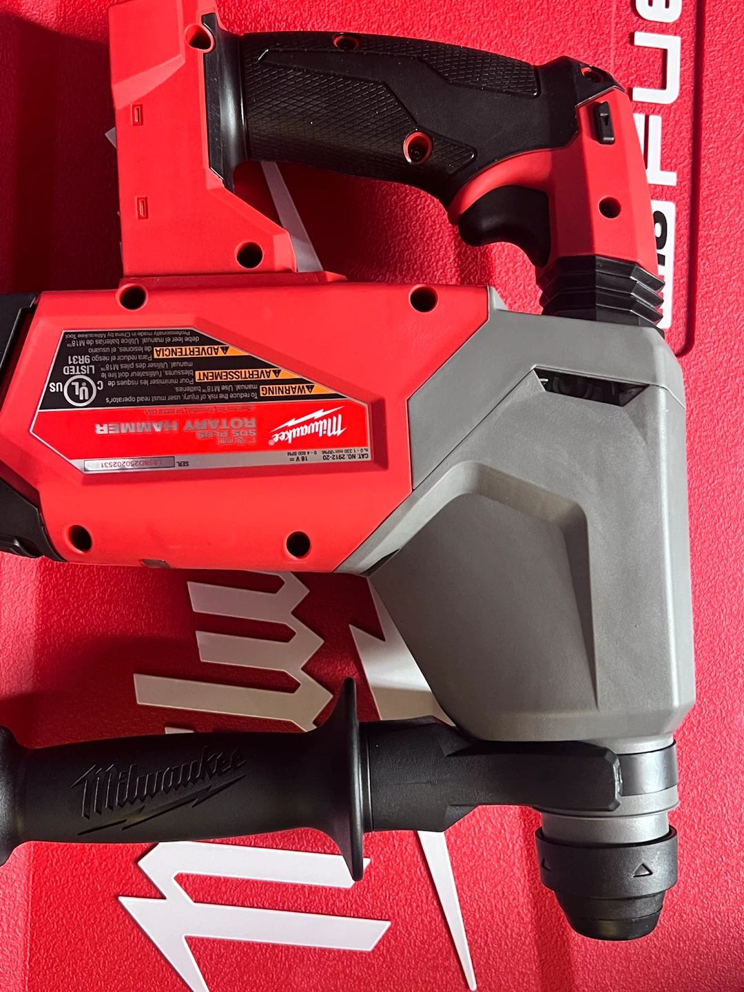 Milwaukee M18 FUEL SDS Plus Rotary Hammer - photo 3