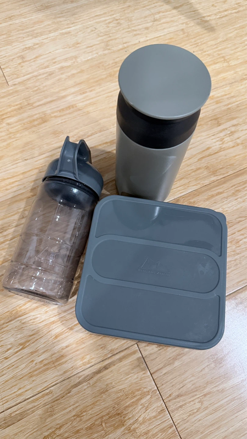 Arctic Zone Food Containers and Water Bottle Set