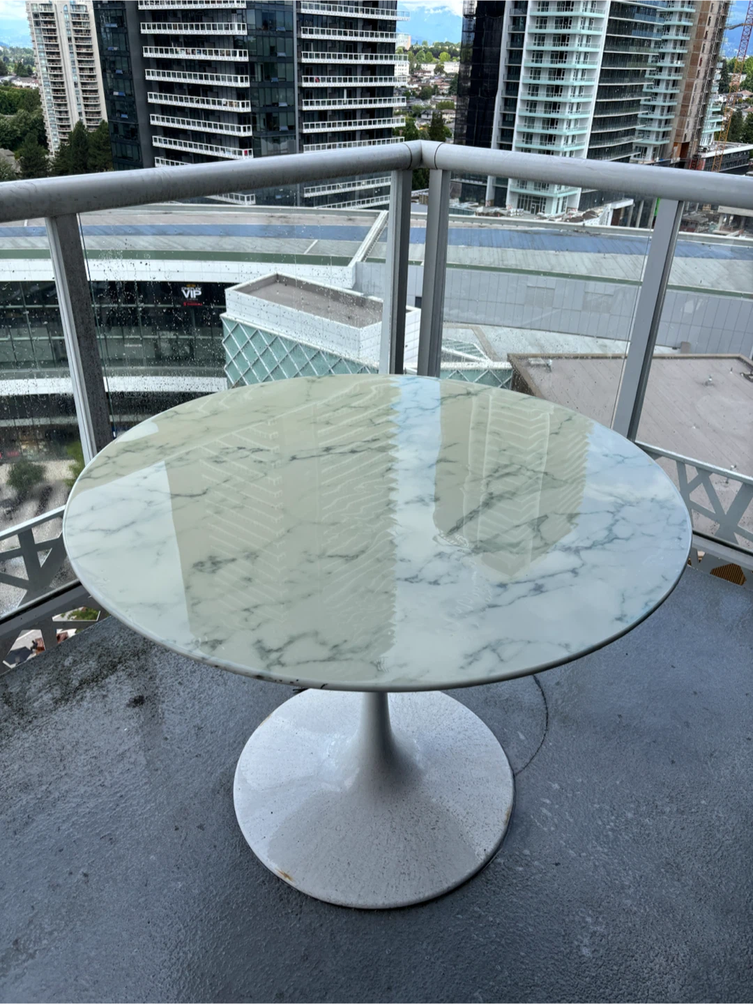 Round Marble Pedestal Table