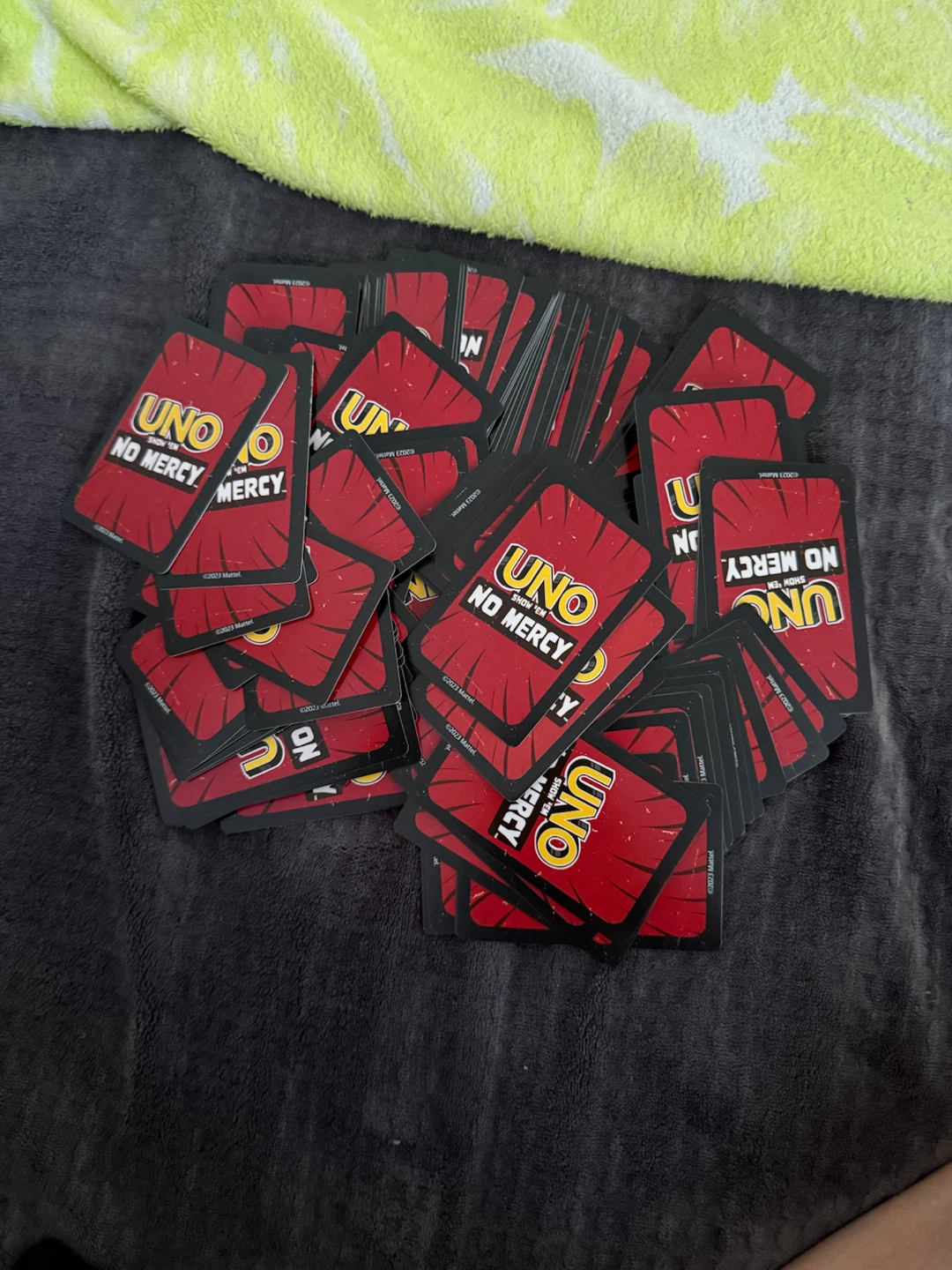 UNO Show 'Em No Mercy Card Game - photo 3