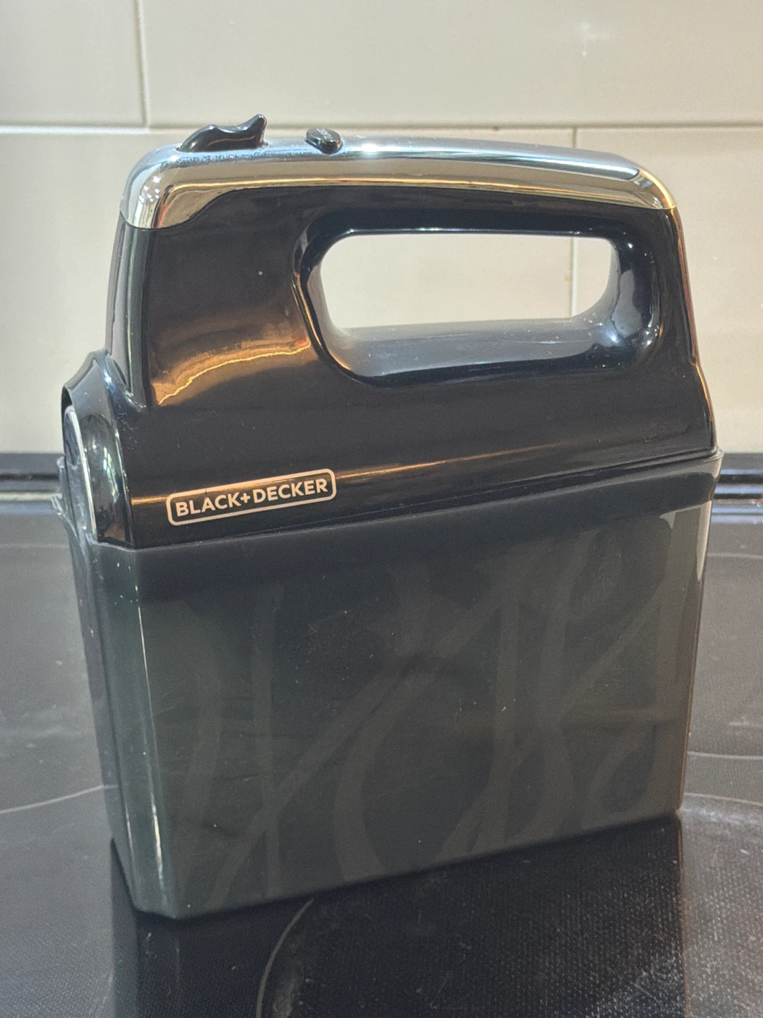 Black+Decker Hand Mixer with Attachments