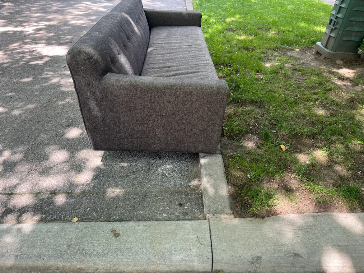 Dark grey Gus couch - photo 3