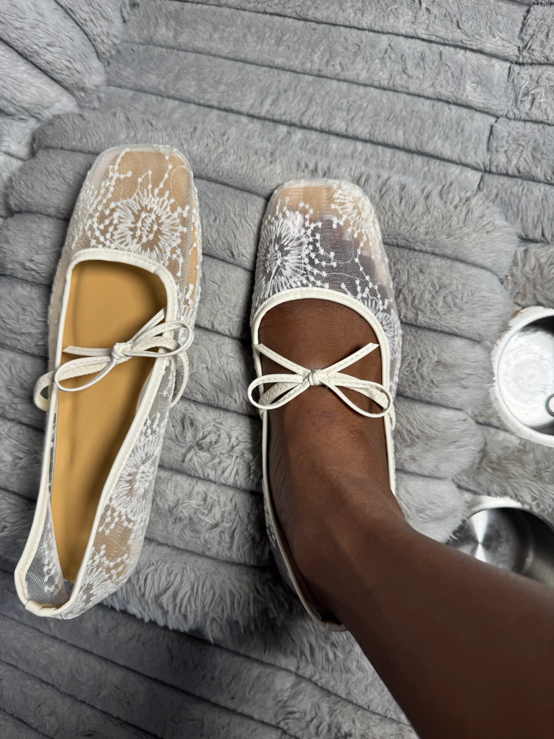White Lace Ballet Flats with Bow Detail