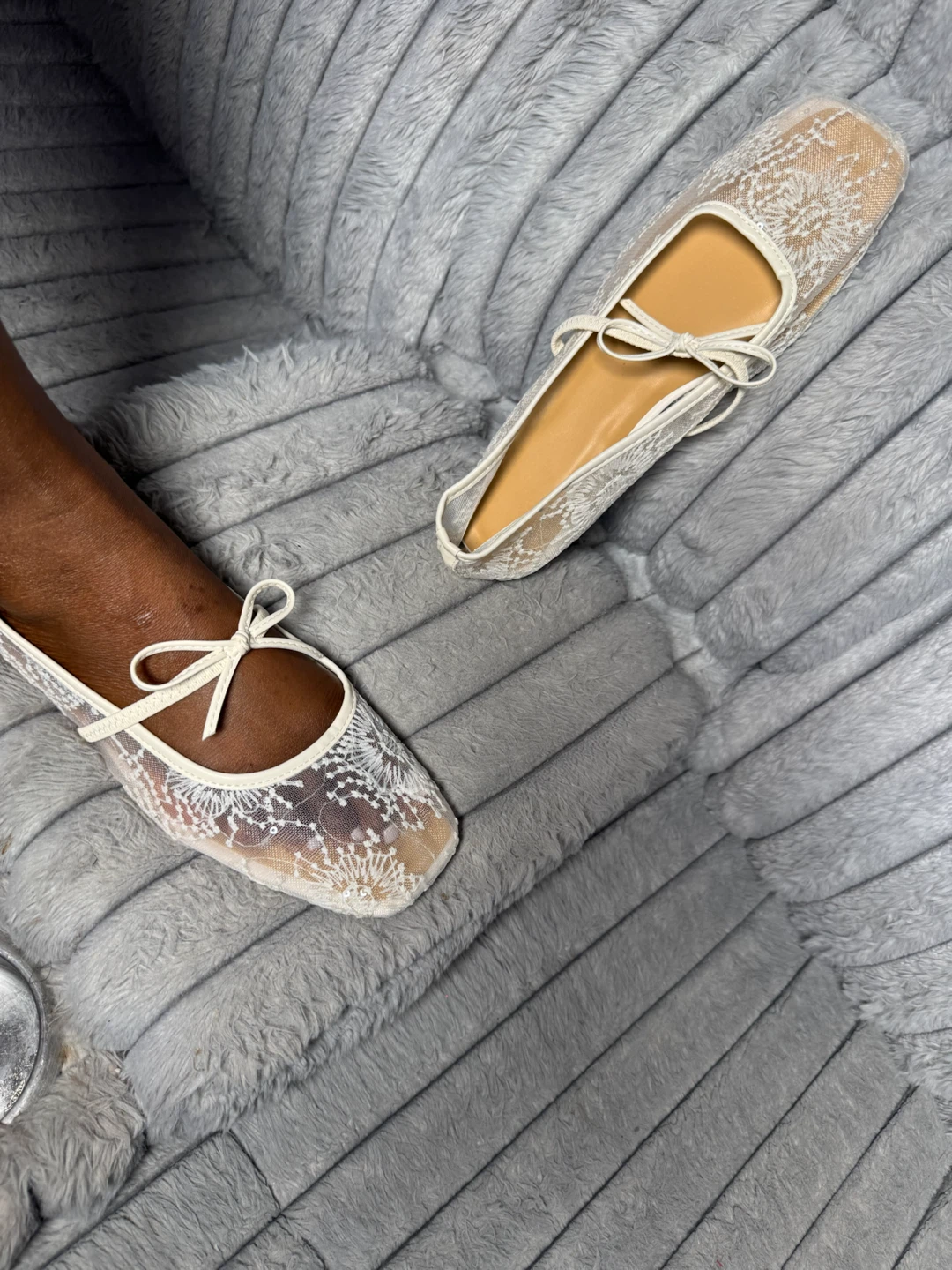 White Lace Ballet Flats with Bow Detail - photo 3