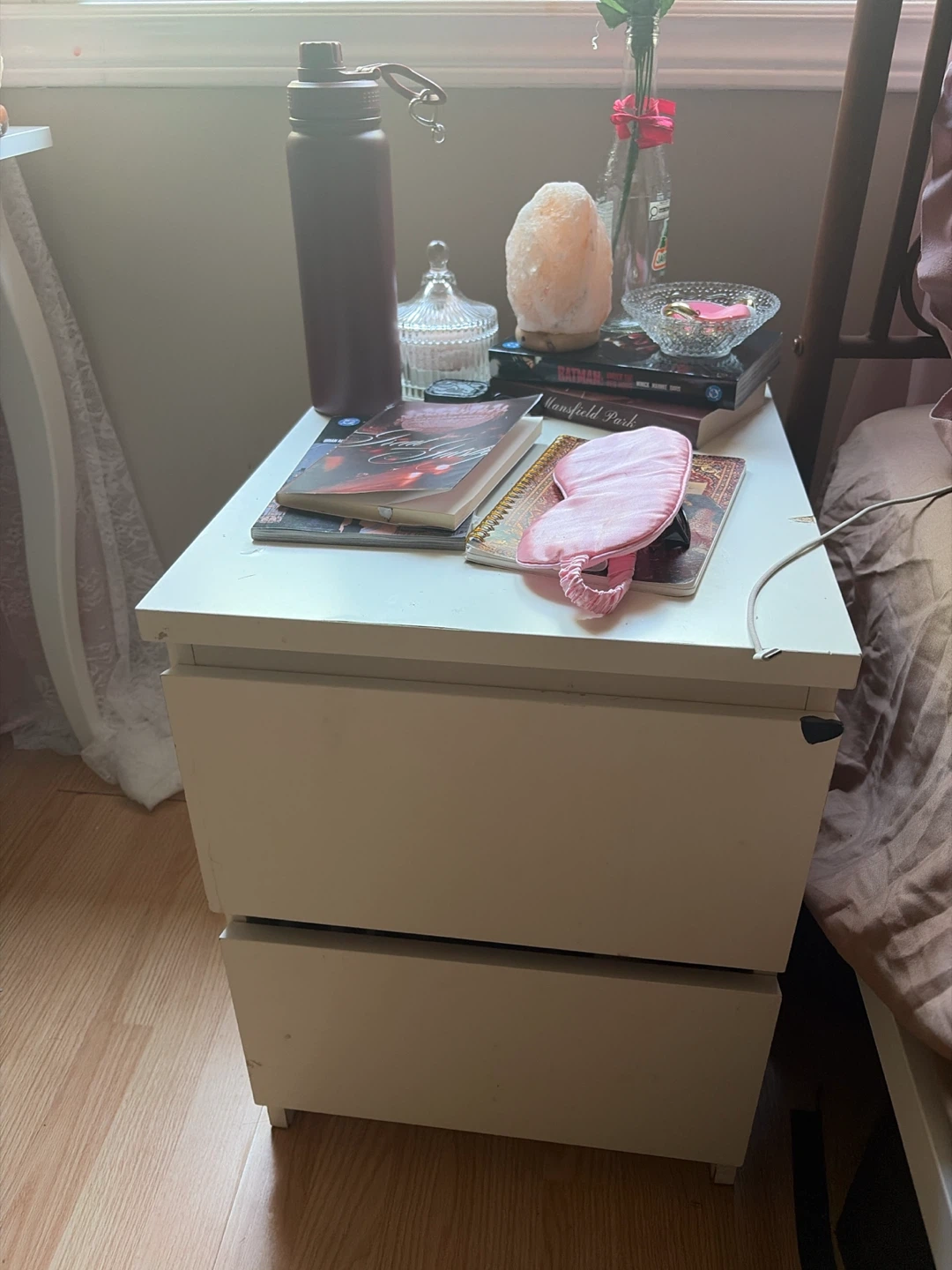 White 2-Drawer Nightstand