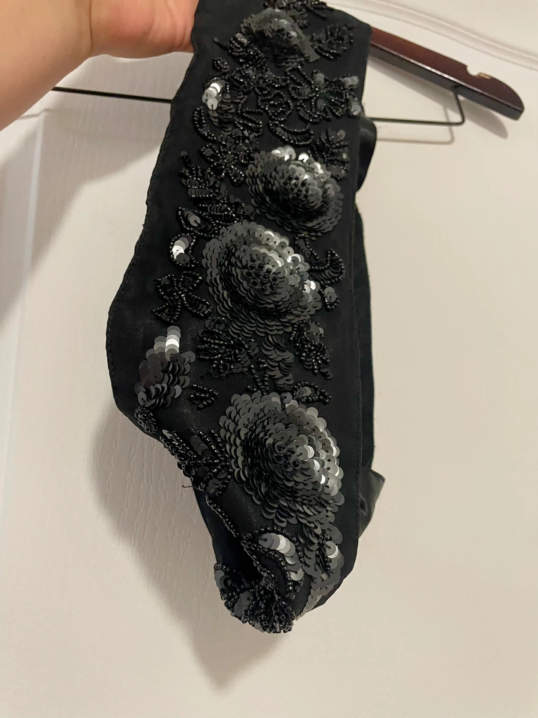 Tristan Black Beaded Sequin Floral Sash - photo 3