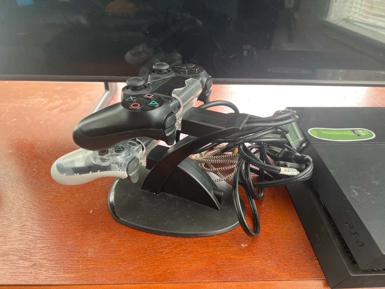 Sony PlayStation 4 Console with 2 Controllers - photo 4