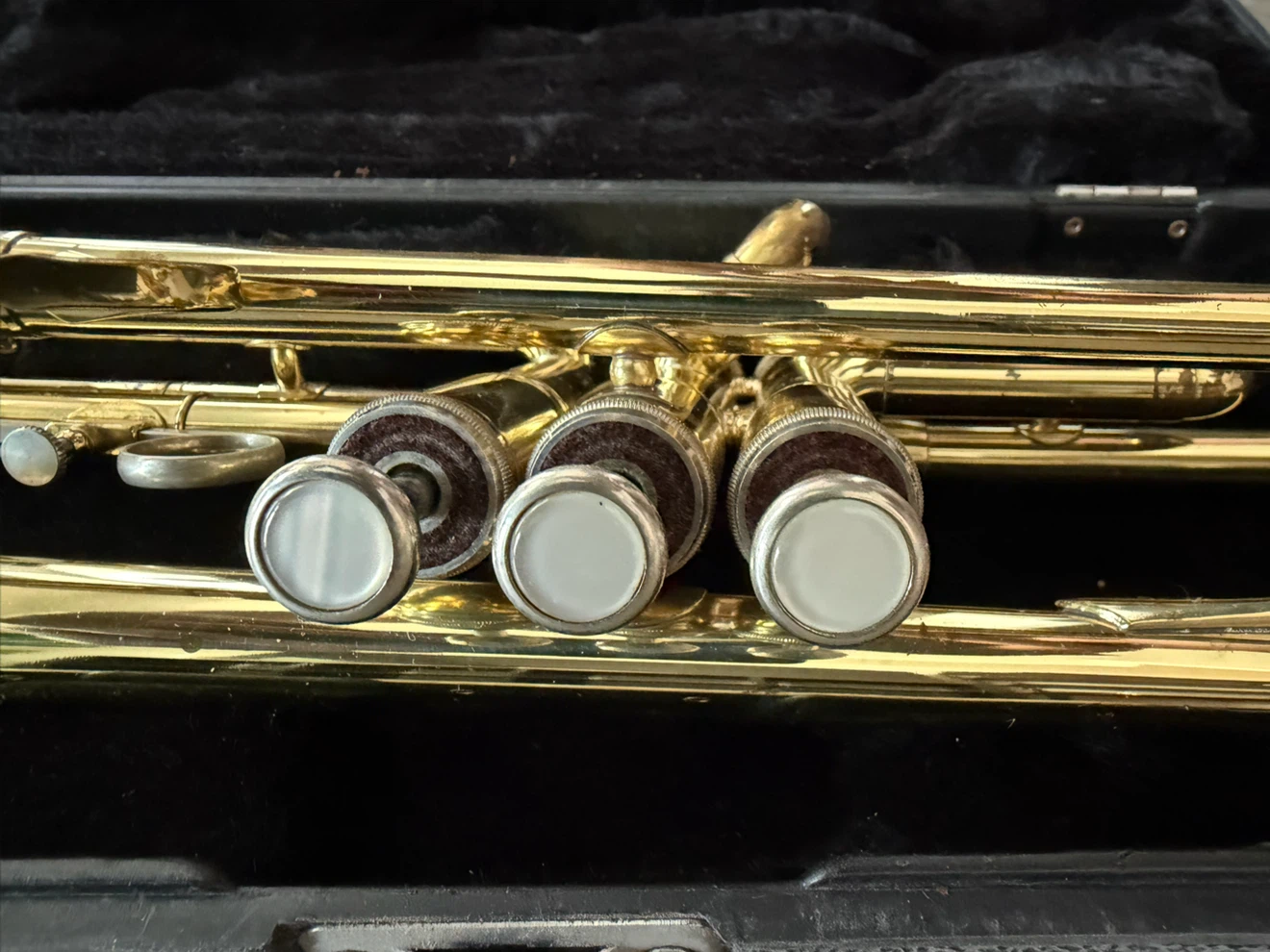 Used Gold Trumpet in Case - photo 4