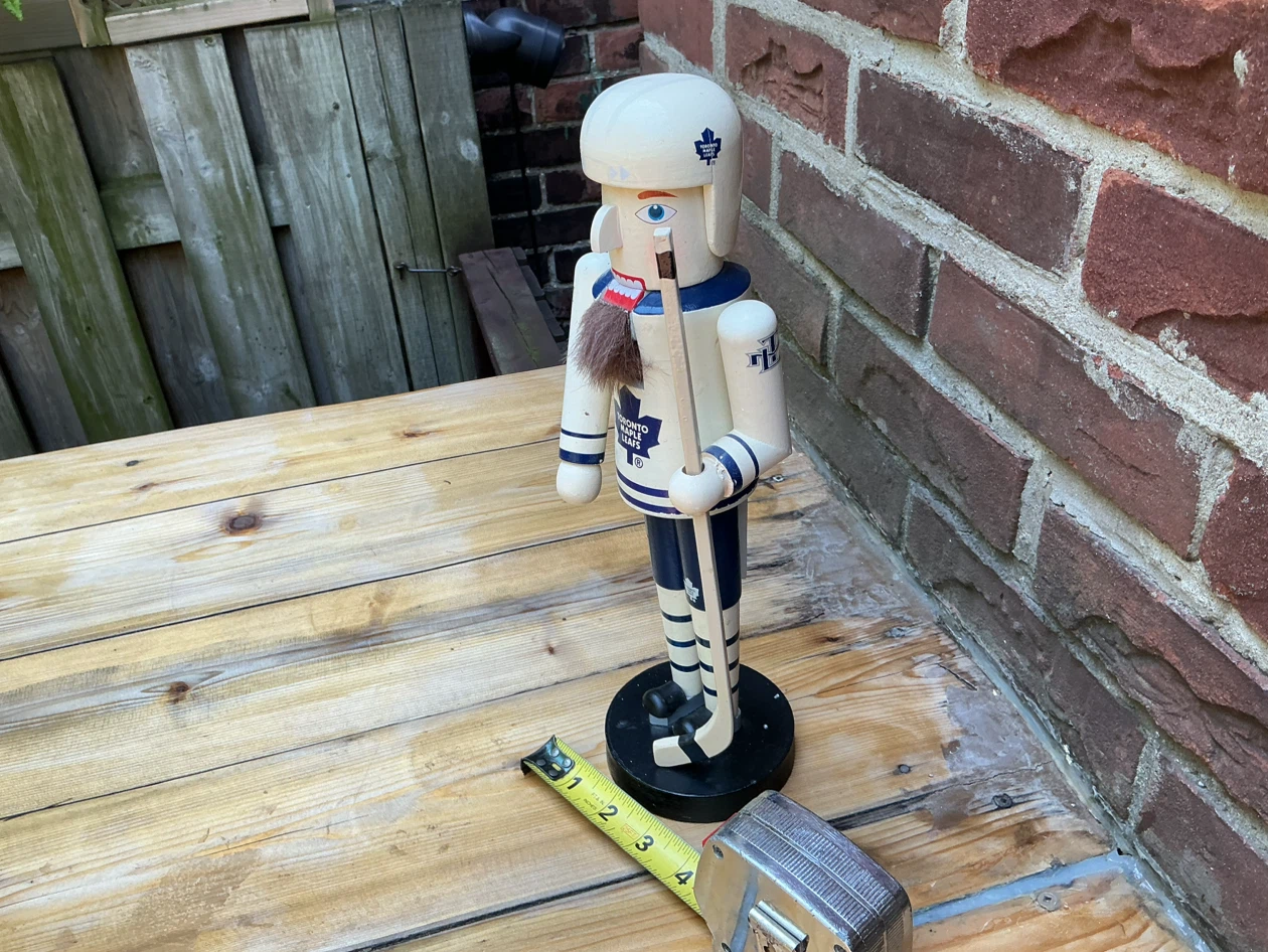 Bearded Toronto Maple Leafs Hockey Player Nutcracker - photo 2