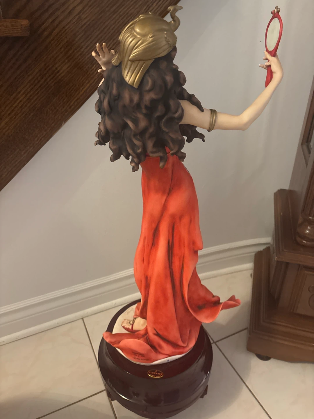 Armani Cleopatra Figurine - photo 3