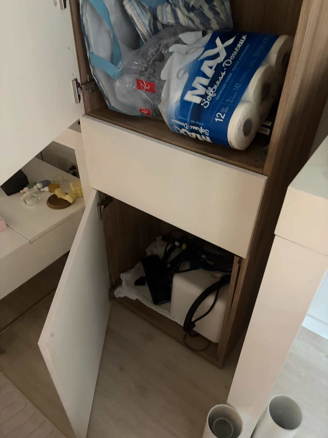 IKEA BESTÅ Storage Cabinet - photo 4