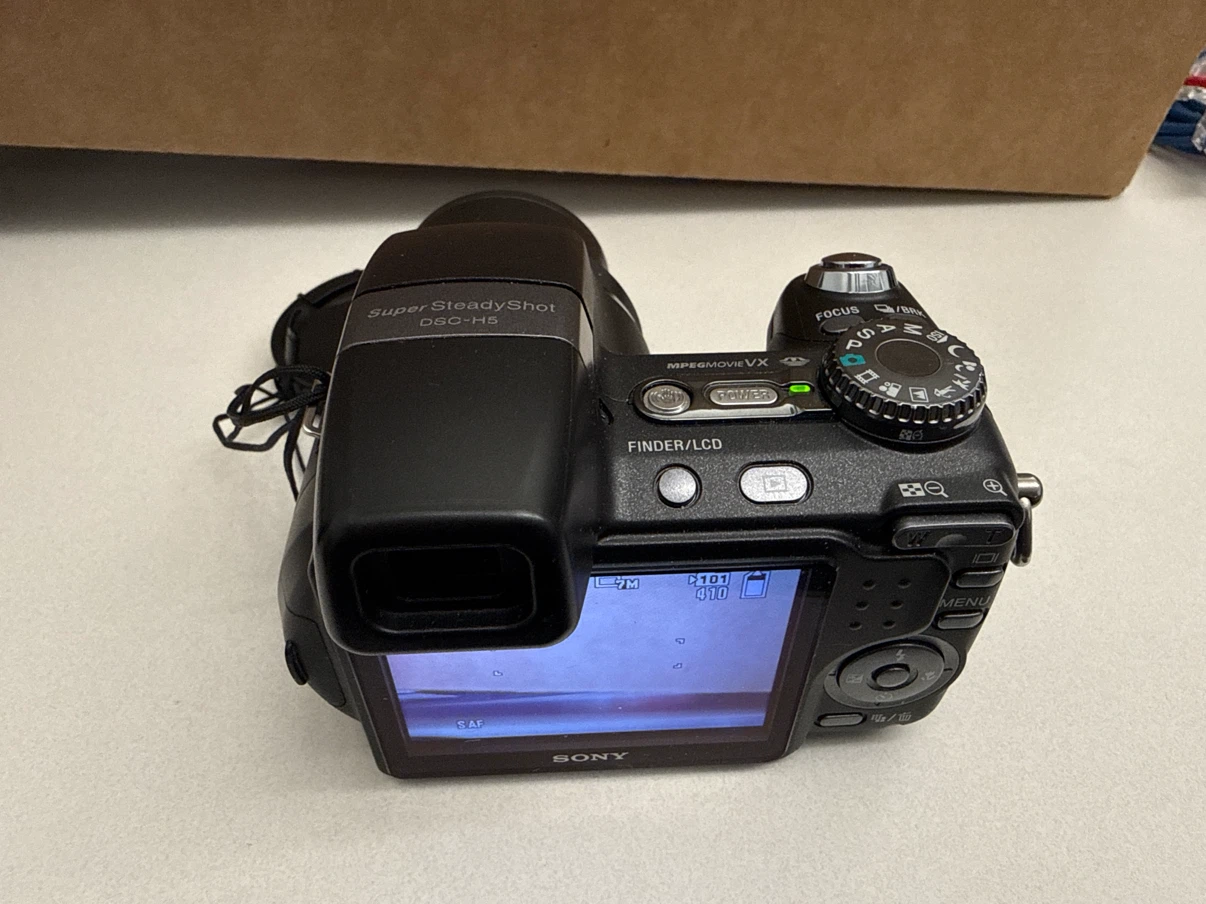 Sony DSC-H5 Super Steady Shot Digital Camera - photo 2