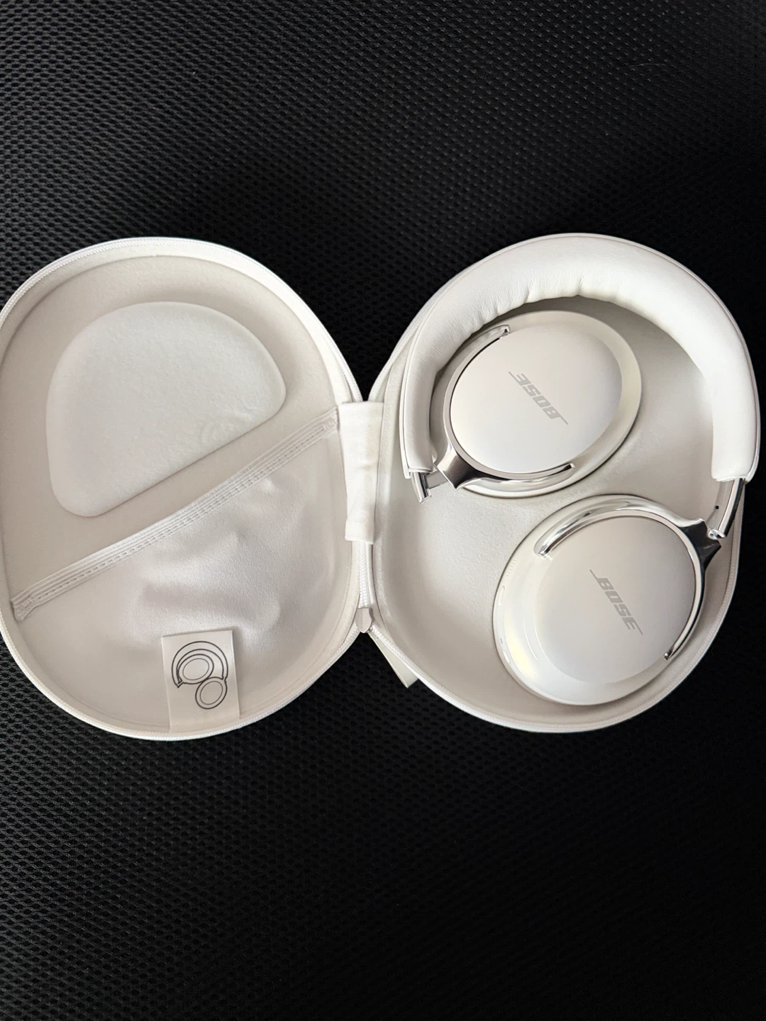 Bose QuietComfort Ultra Headphones White - photo 3