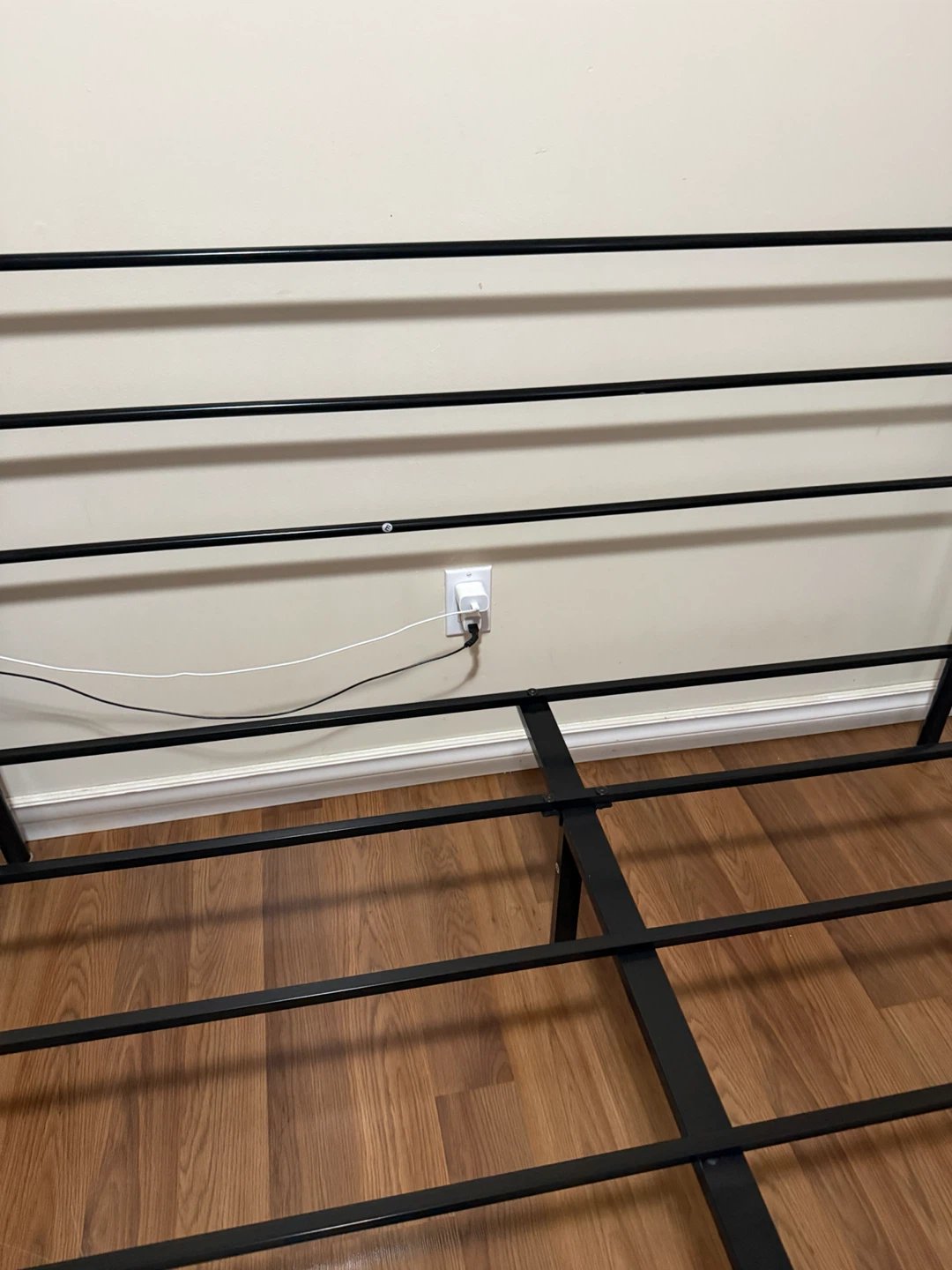 Portable, Queen size Black Metal Bed Frame - photo 3