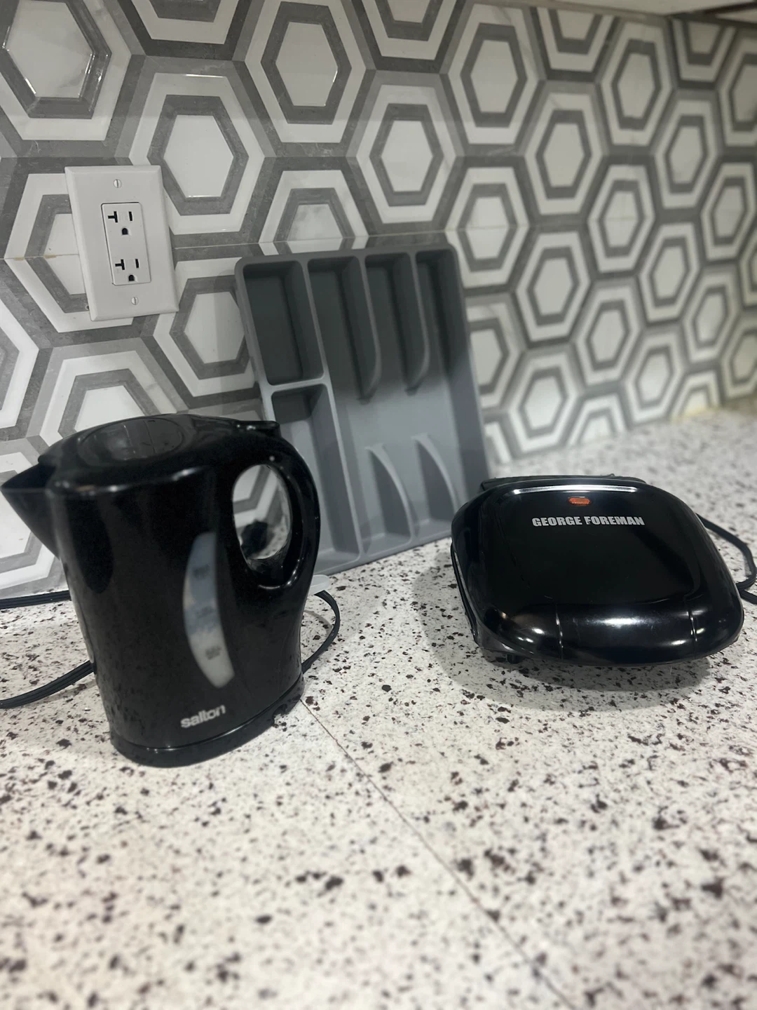 George Foreman Grill and Kitchenware Set - photo 3