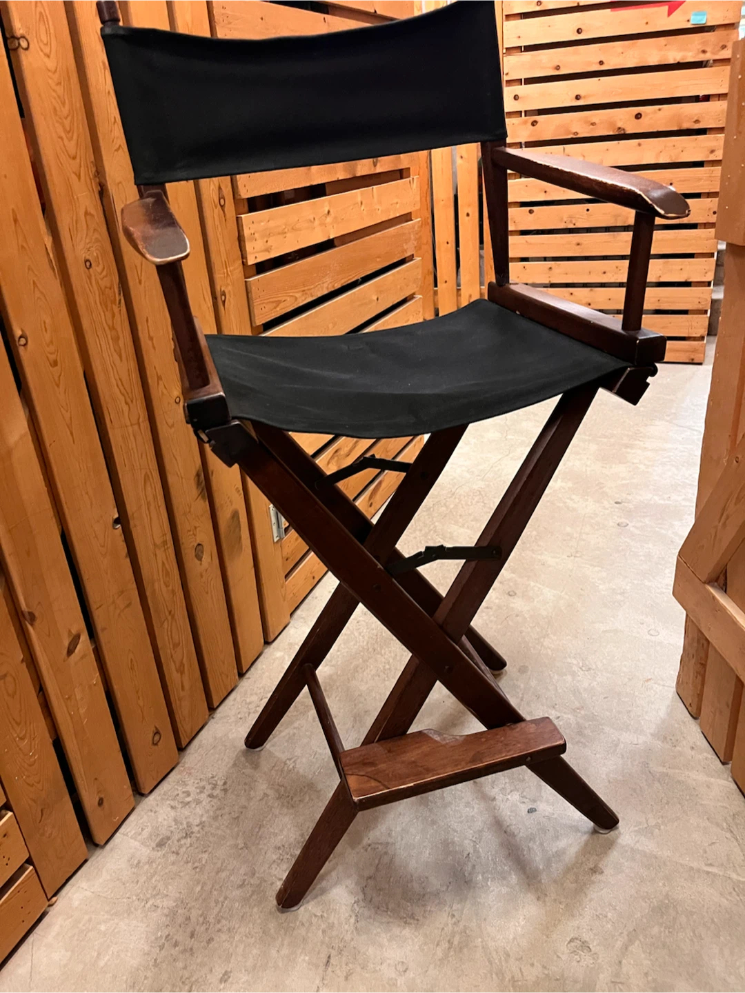Director's Chair - Wooden Frame - photo 2