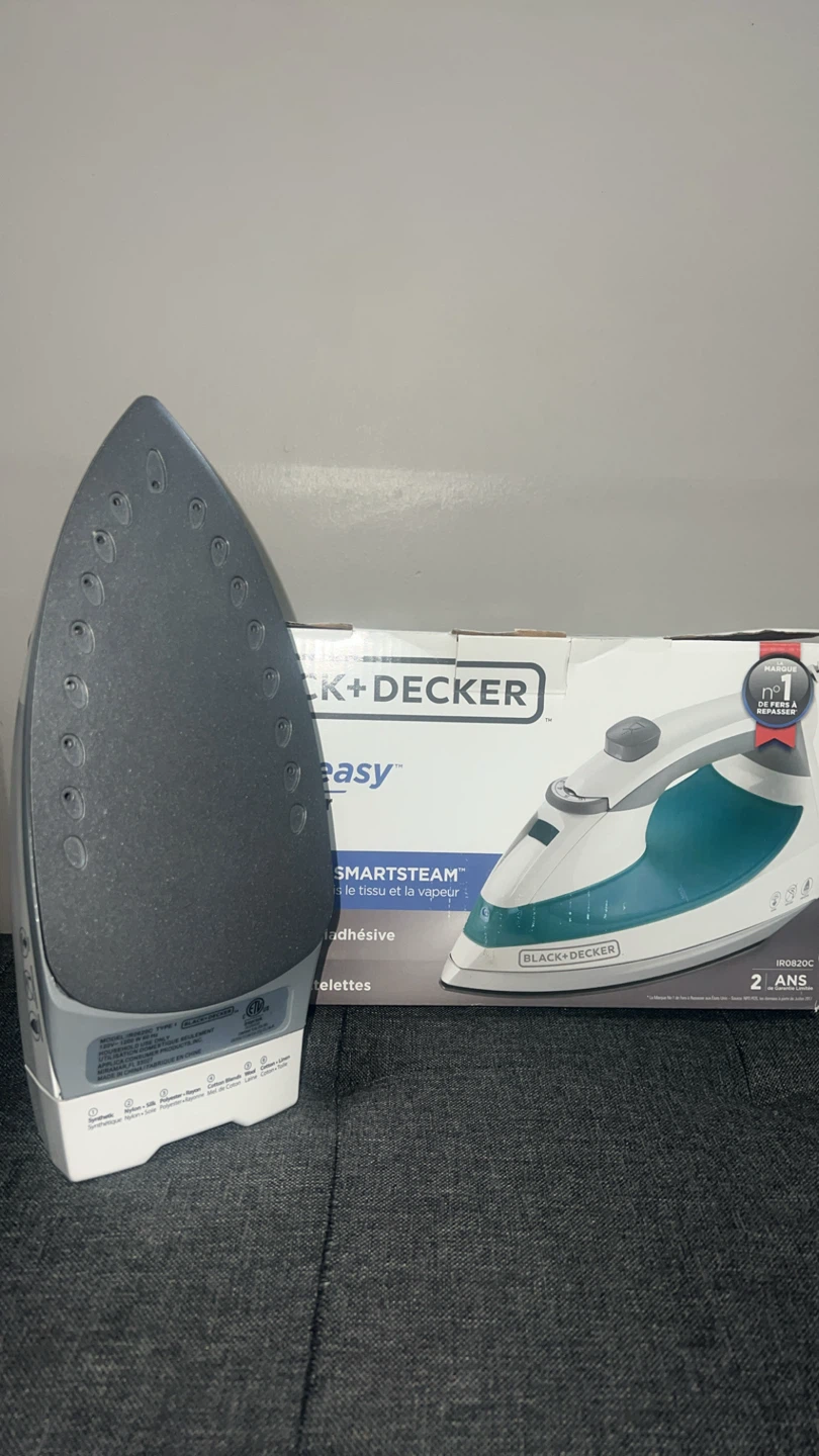 Black+Decker Light 'n Easy Steam Iron - photo 2