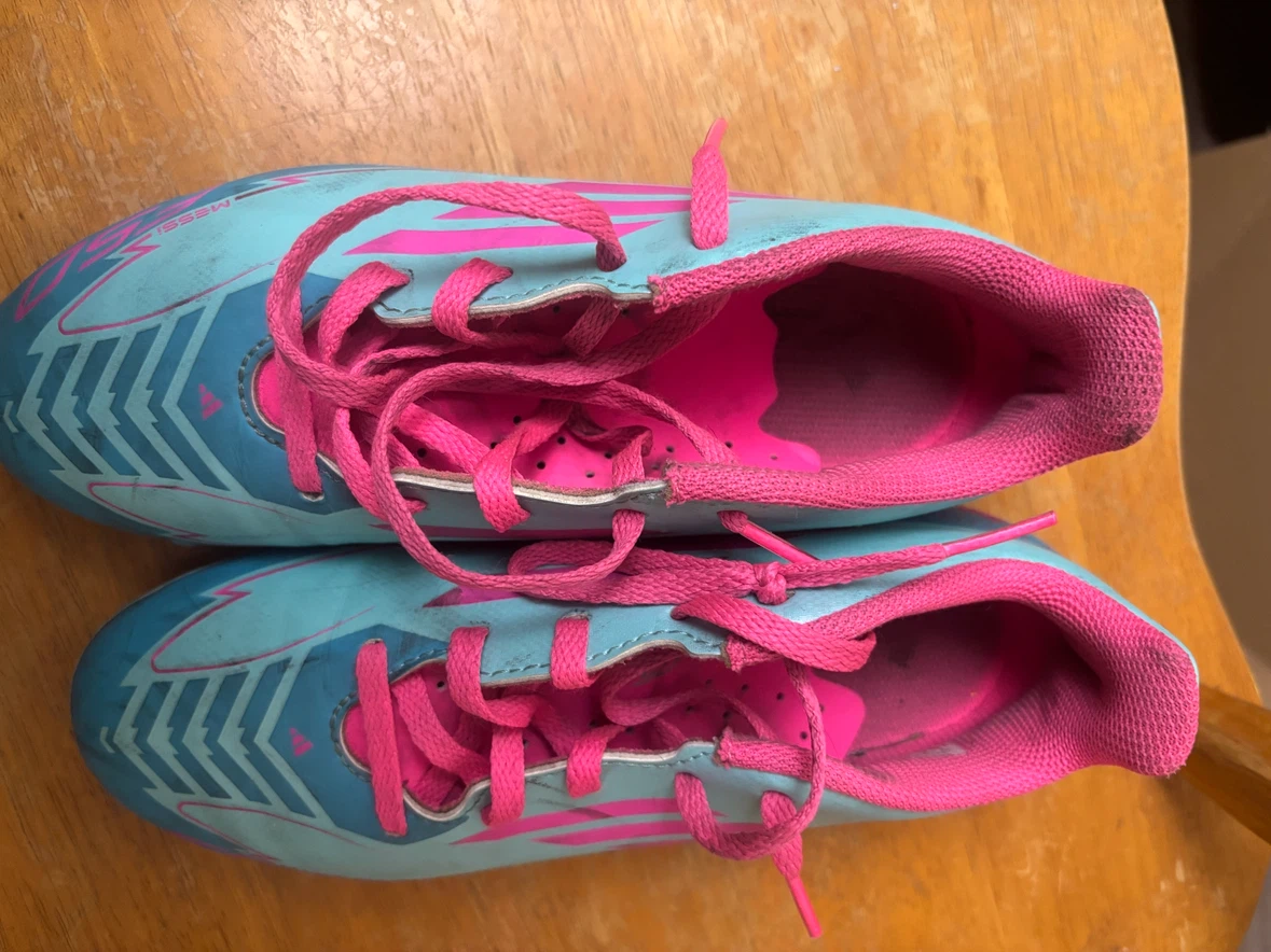 Adidas Messi F50 Soccer Cleats - Size 3