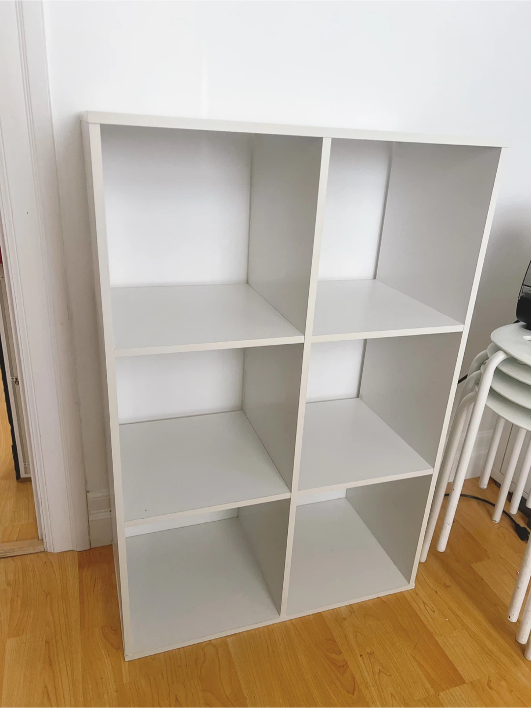 White 6-Cube Storage Shelf
