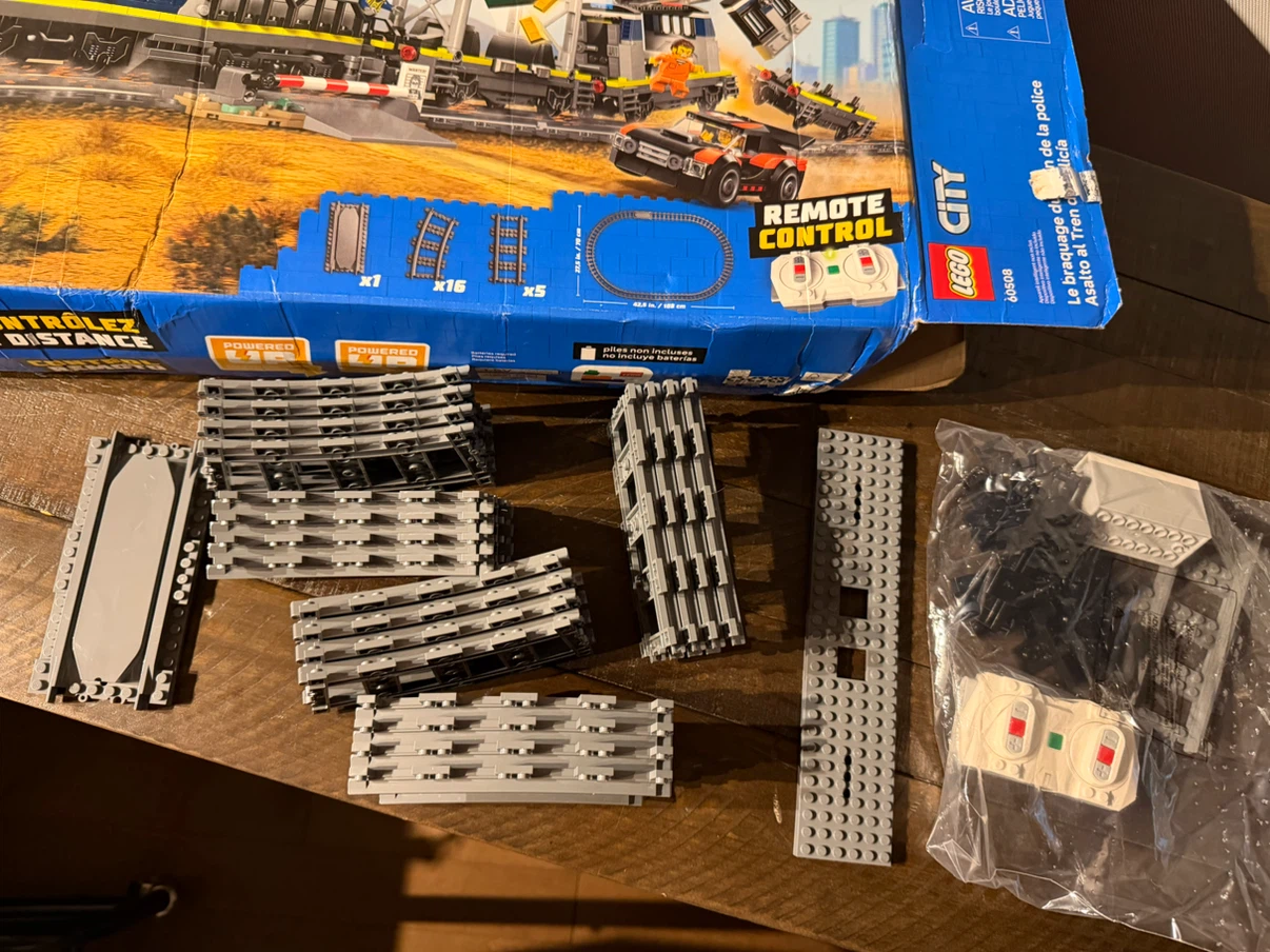 LEGO City Police Train Heist 60508 Building Set - photo 4