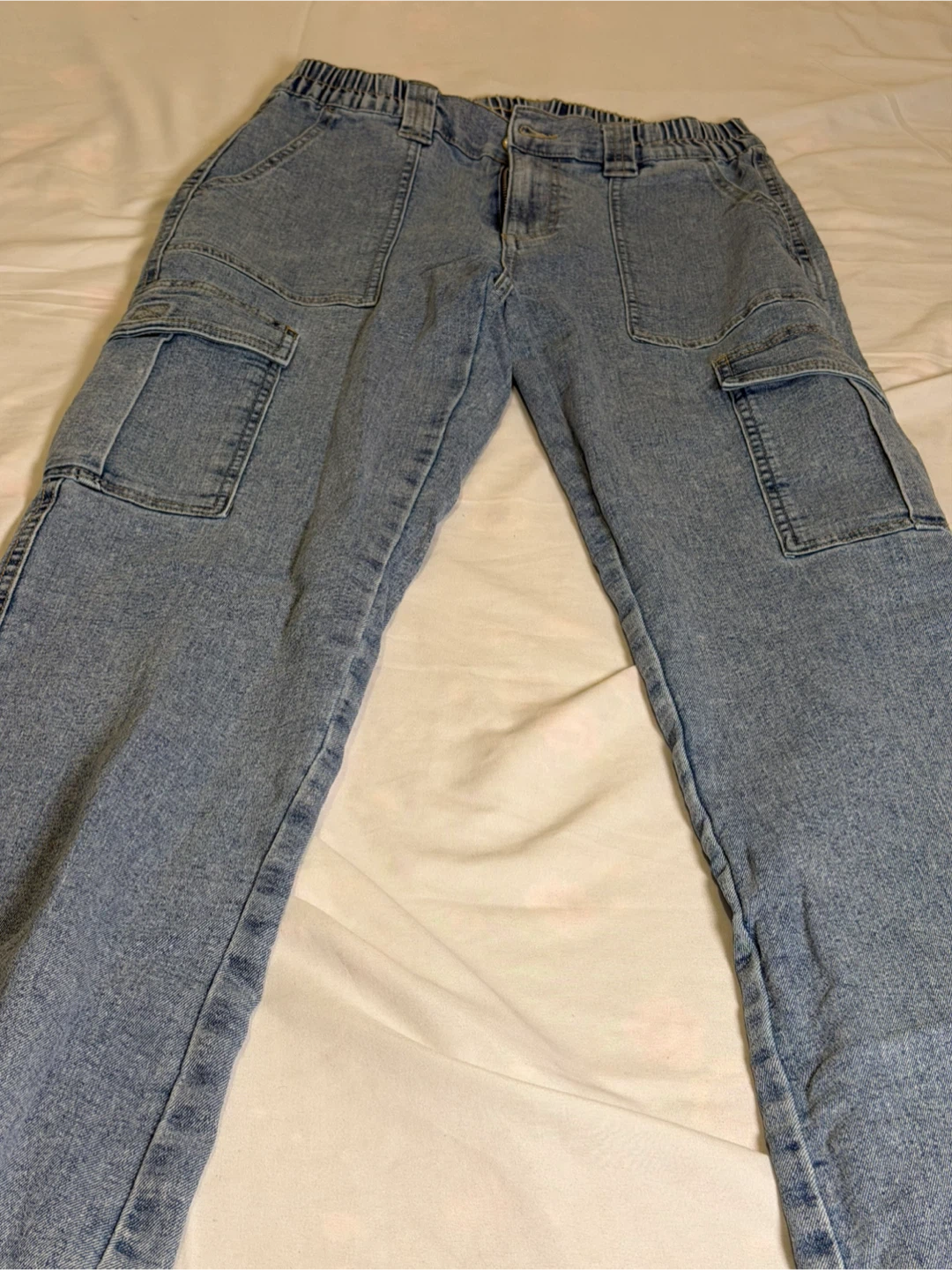 Light Wash Cargo Jeans - photo 2