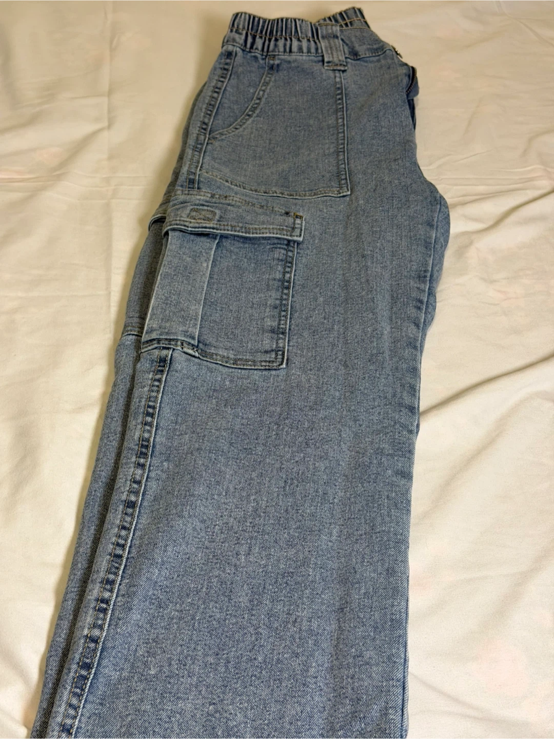 Light Wash Cargo Jeans - photo 4