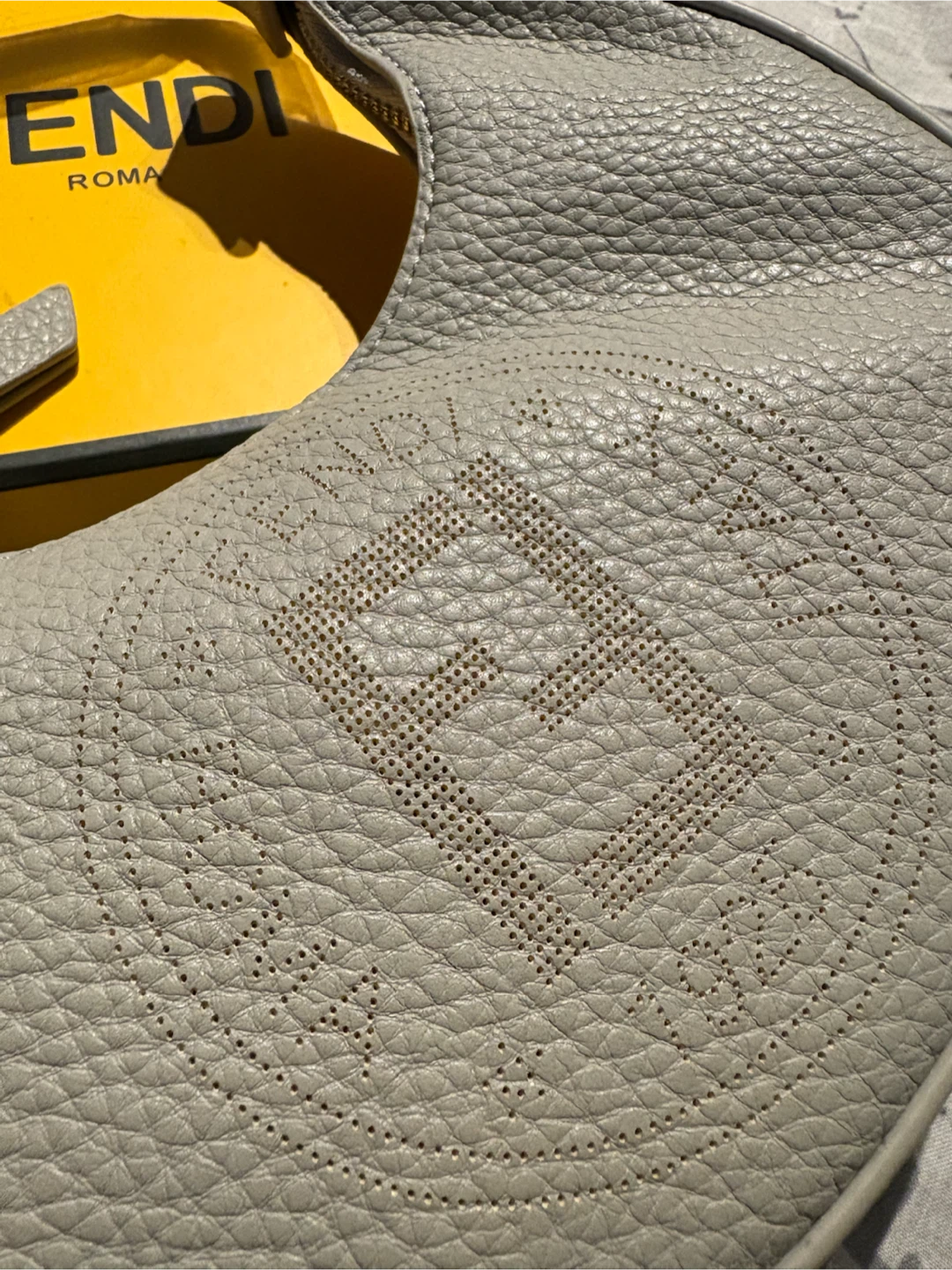 Fendi Grey Leather Hobo Bag - photo 4