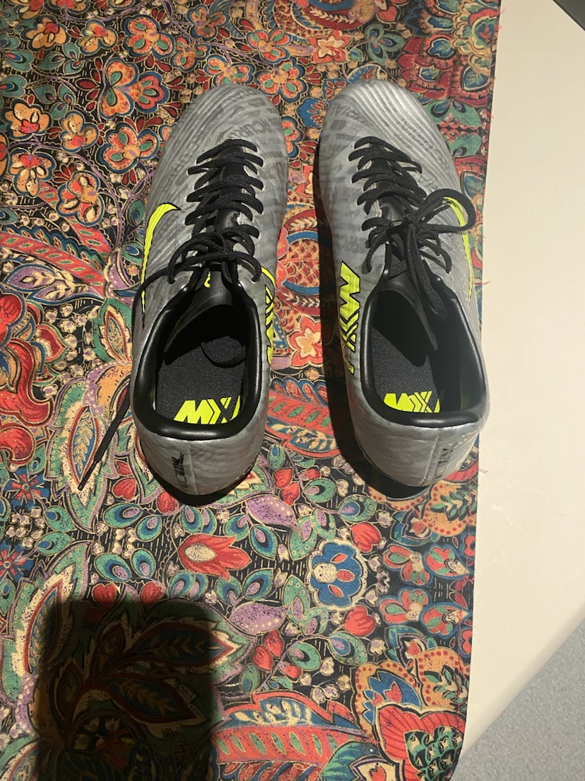 Nike Mercurial Football Cleats - photo 2