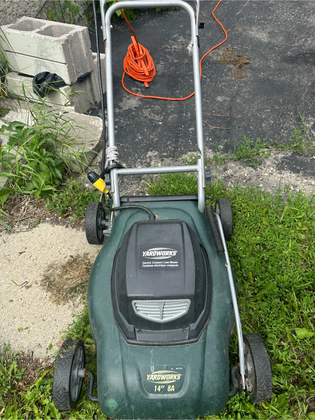 Yardworks 14" 8A Electric Mower - photo 3