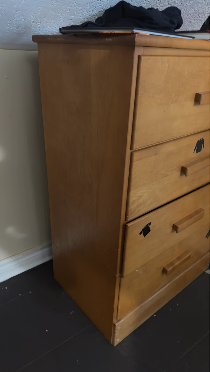 Wooden 4-Drawer Dresser - photo 2