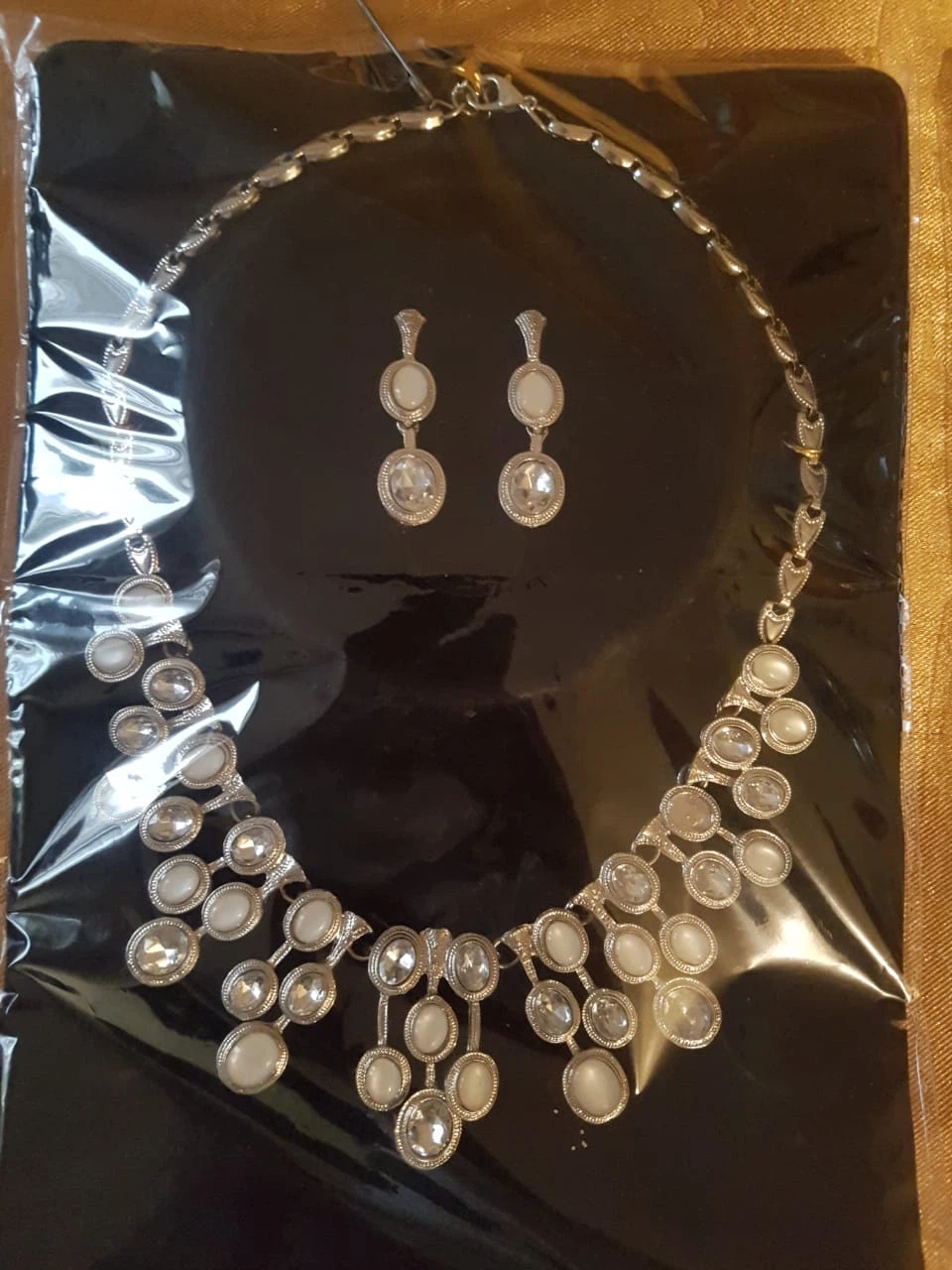 Silver tone necklace set