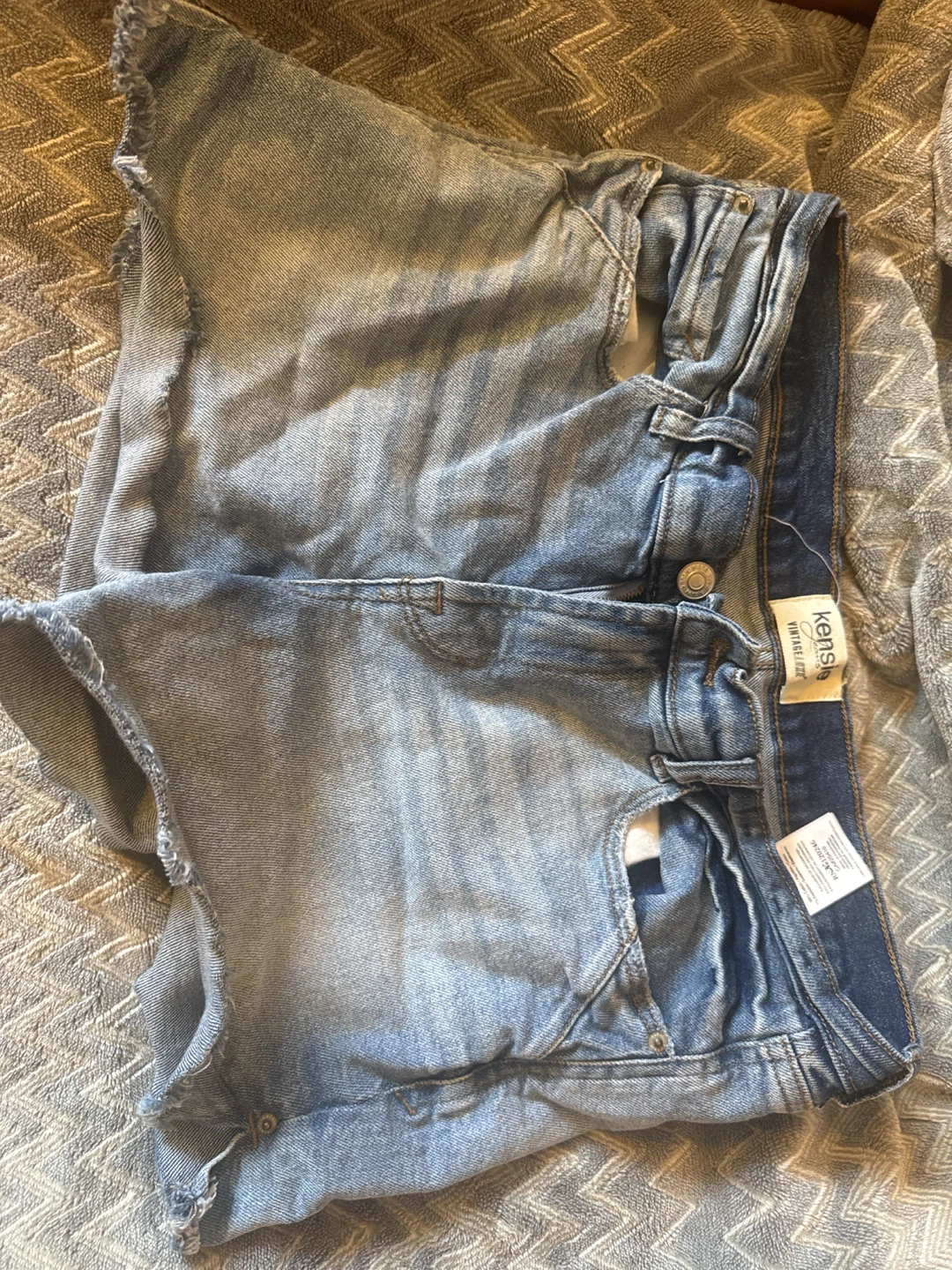 Kensie Jeans Vintage Luxe Denim Shorts Size 8/29