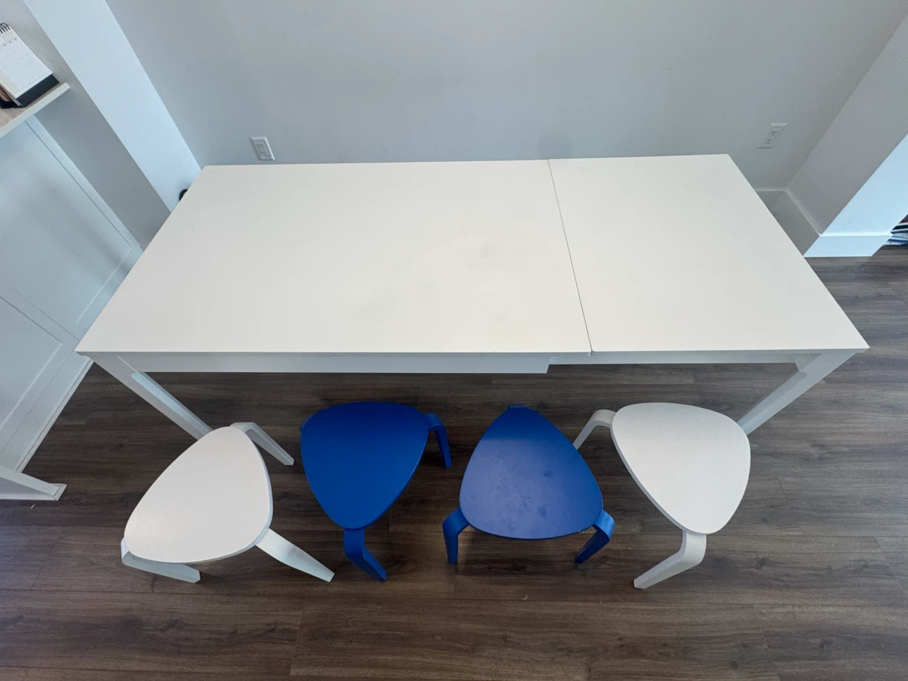 White Extendable Dining Table Set - photo 3