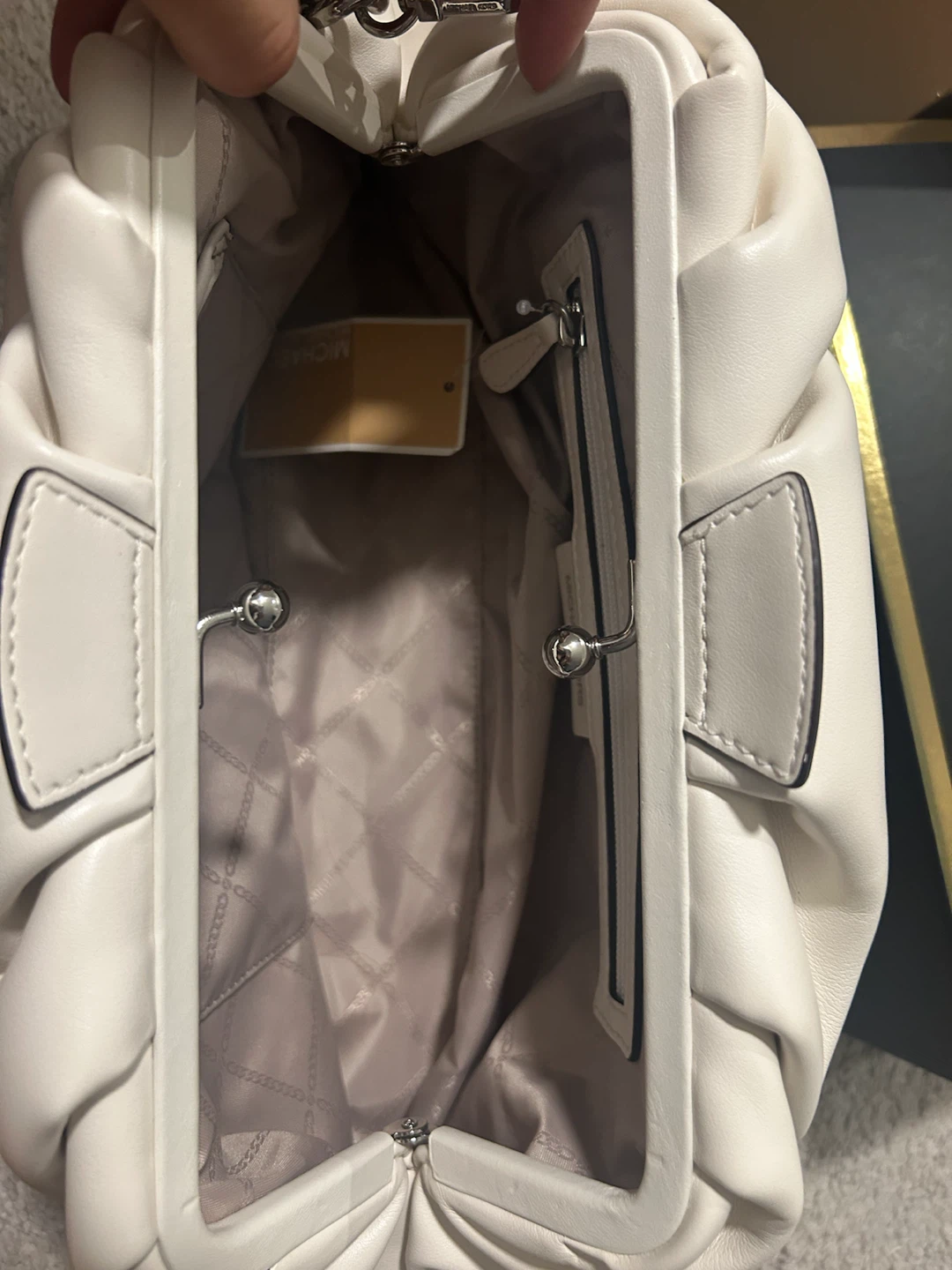 Michael Kors White Leather Clutch with Chain - photo 2