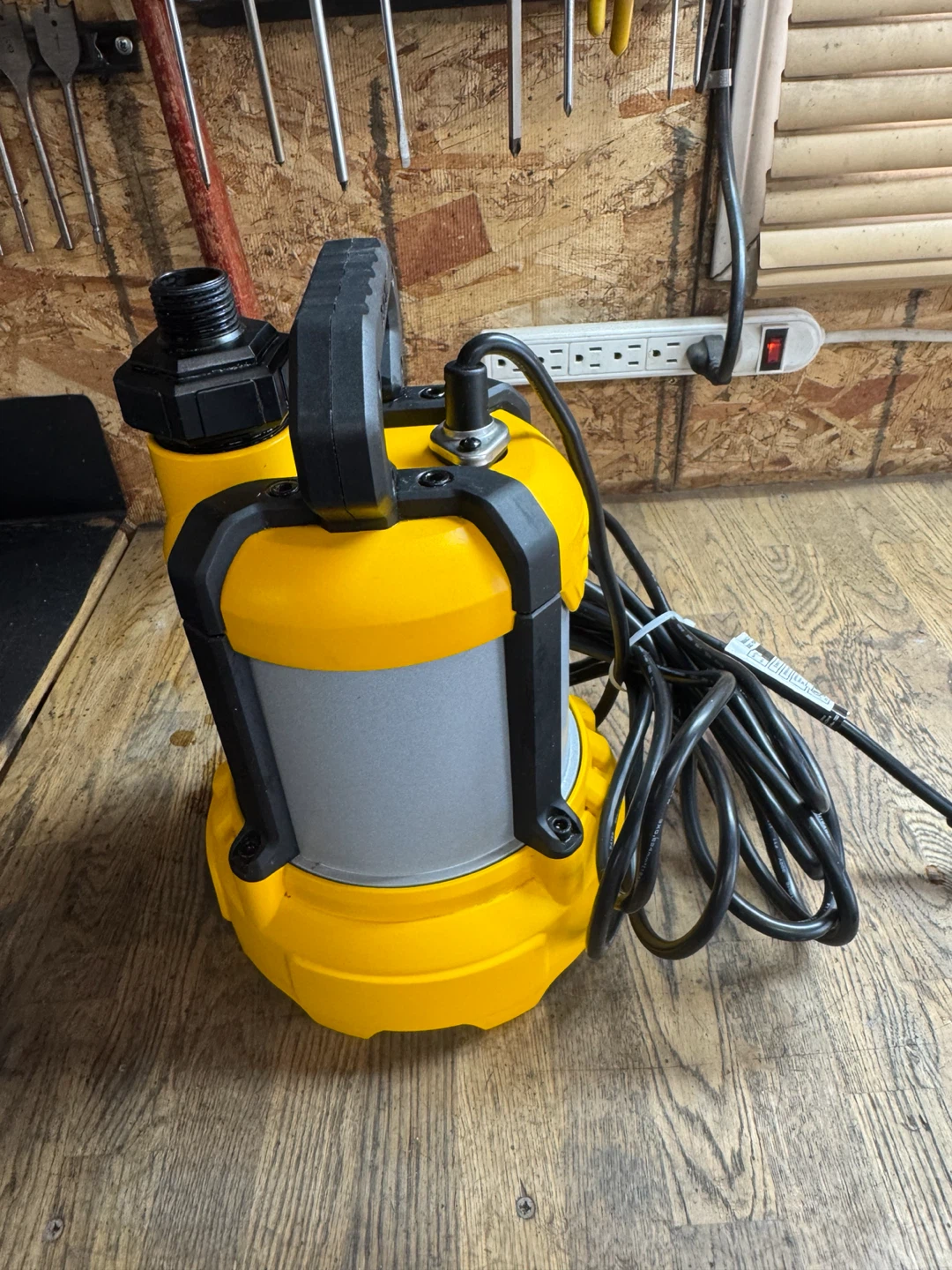 DEWALT Submersible Utility Pump DXWP61374