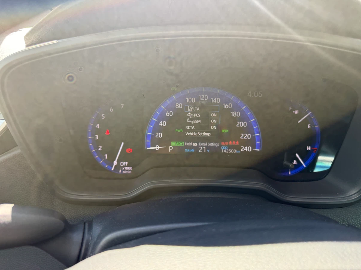 Dark Blue Toyota Corolla Sedan - photo 4