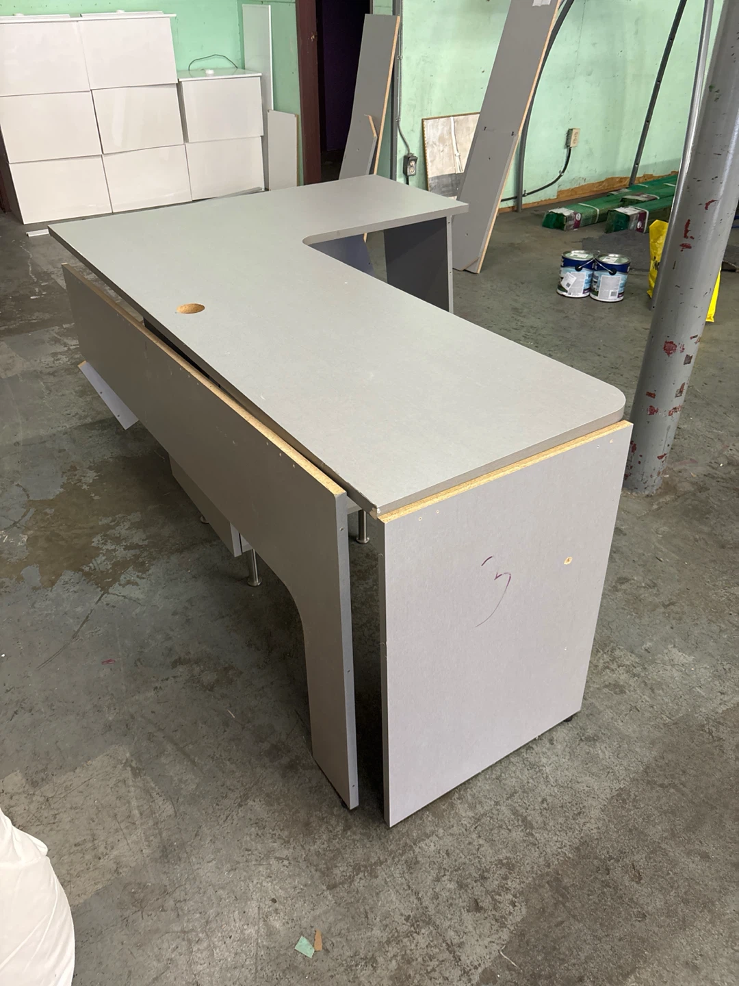 L-Shaped Office Desk - Light Grey - photo 3