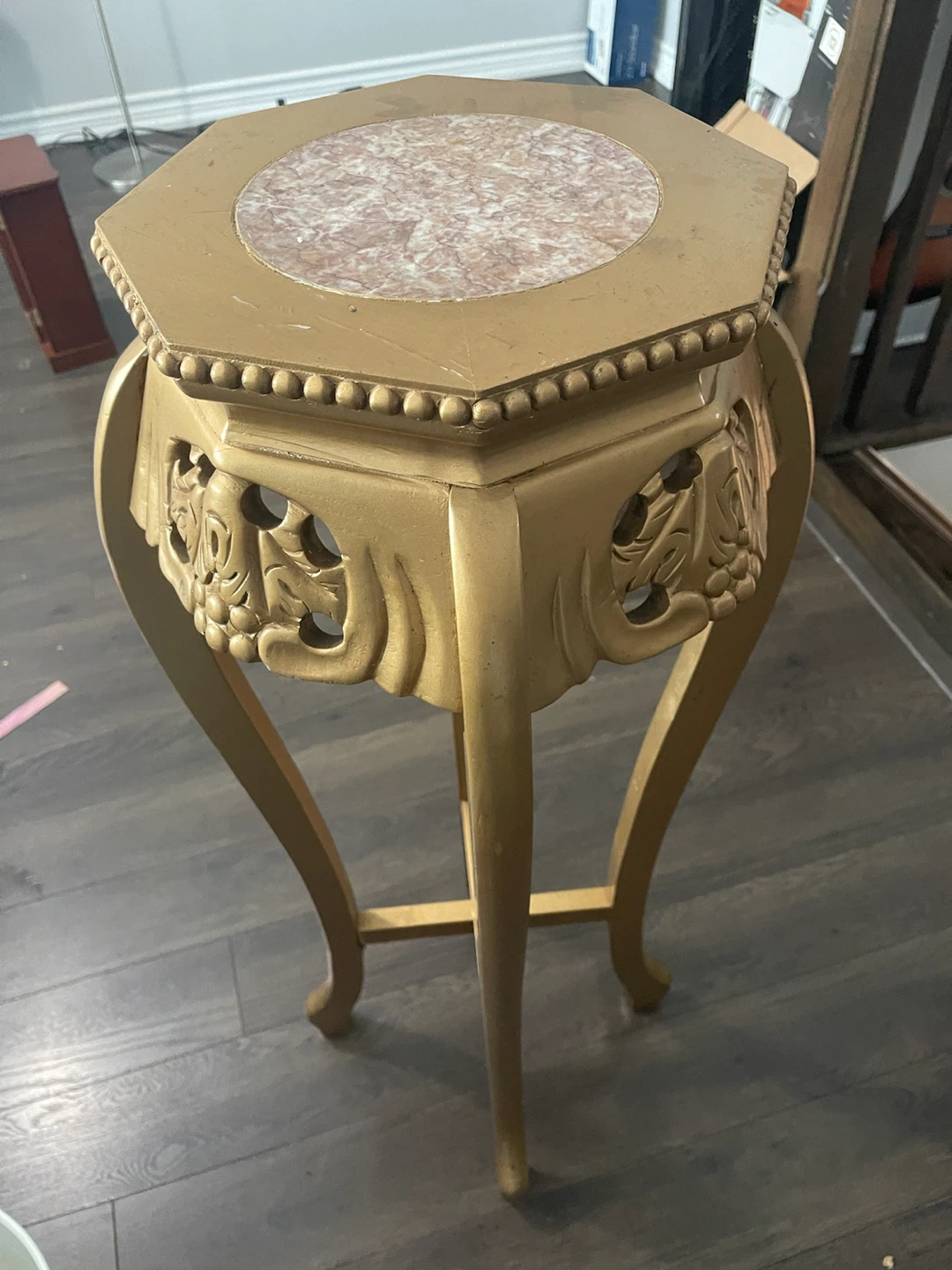 Decorative item