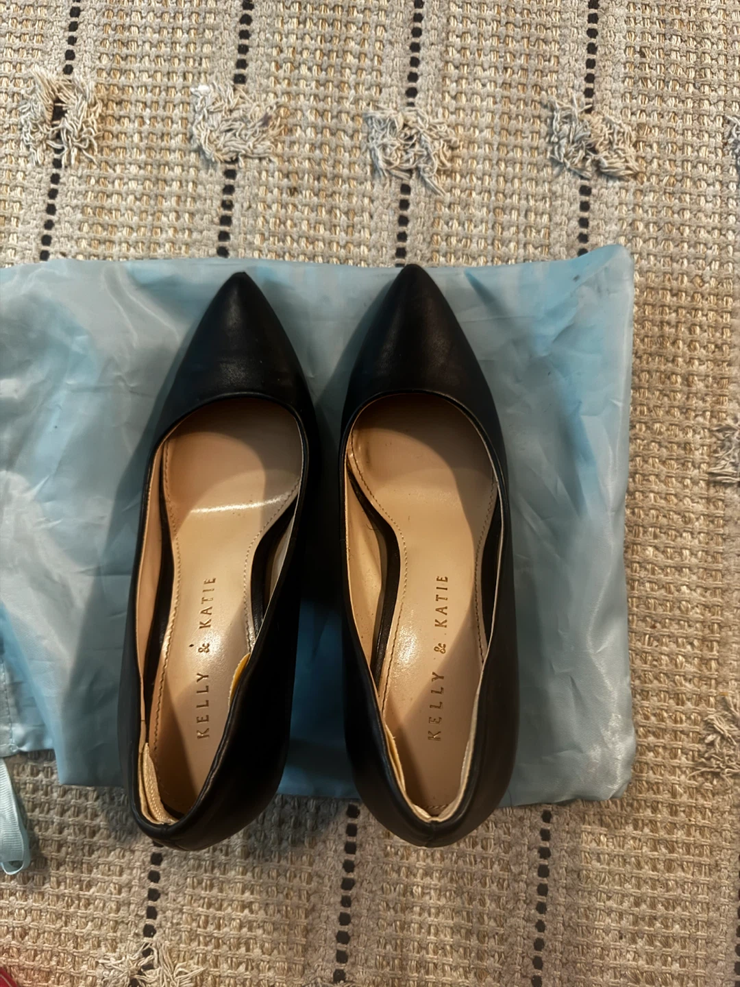 Kelly & Katie Black Heels size 5.5 - photo 2