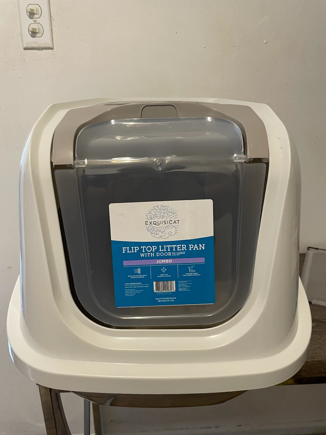 Brand New Hooded Cat LitterBox