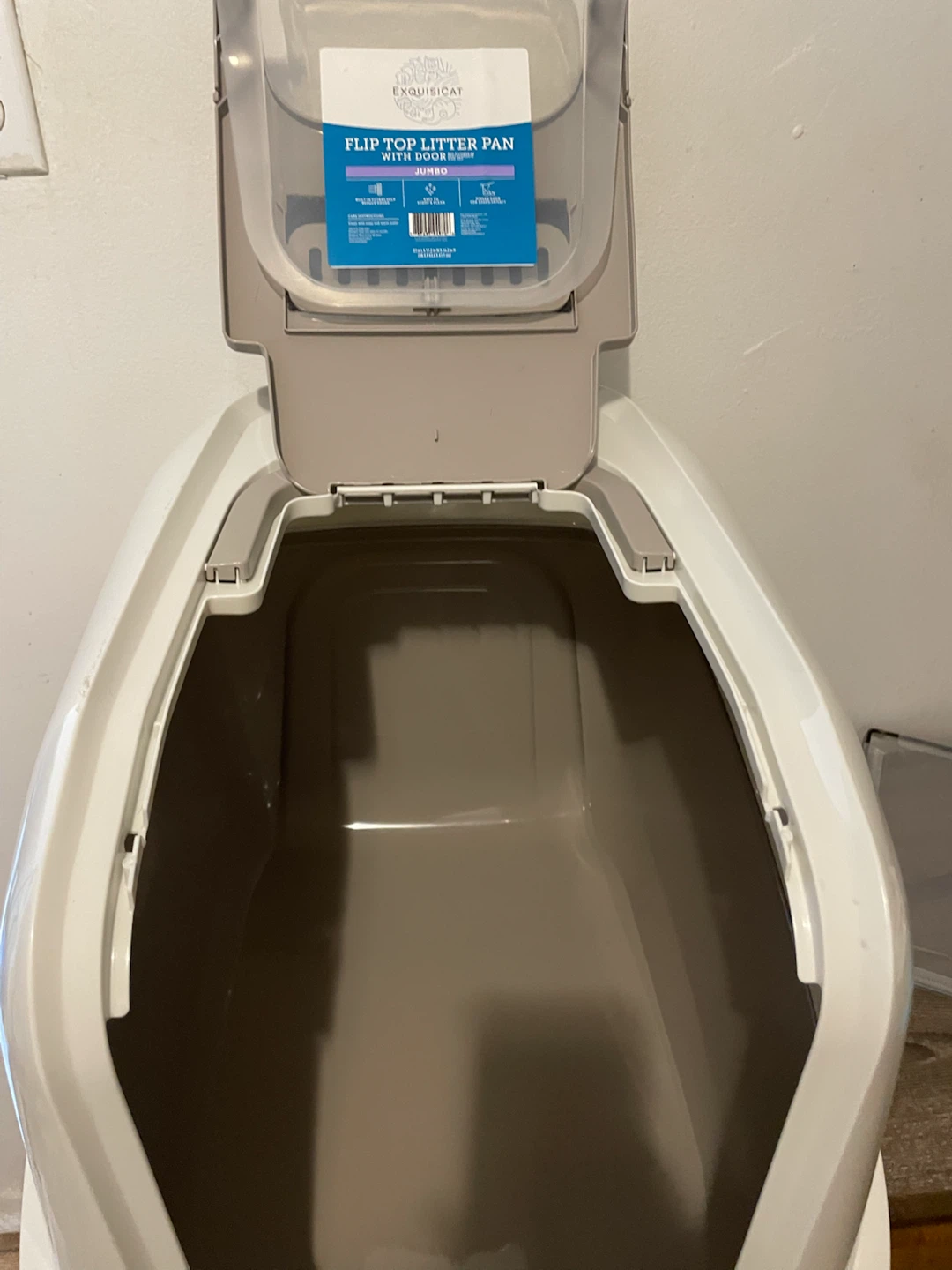 Brand New Hooded Cat LitterBox - photo 2