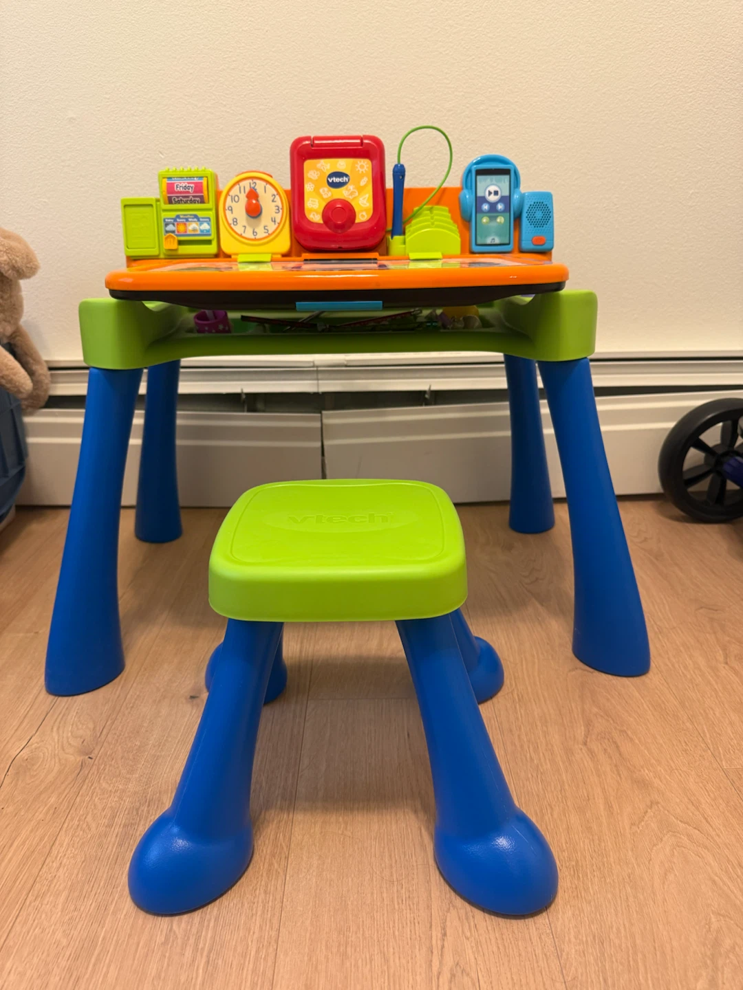 VTech Activity Desk with Stool - photo 2