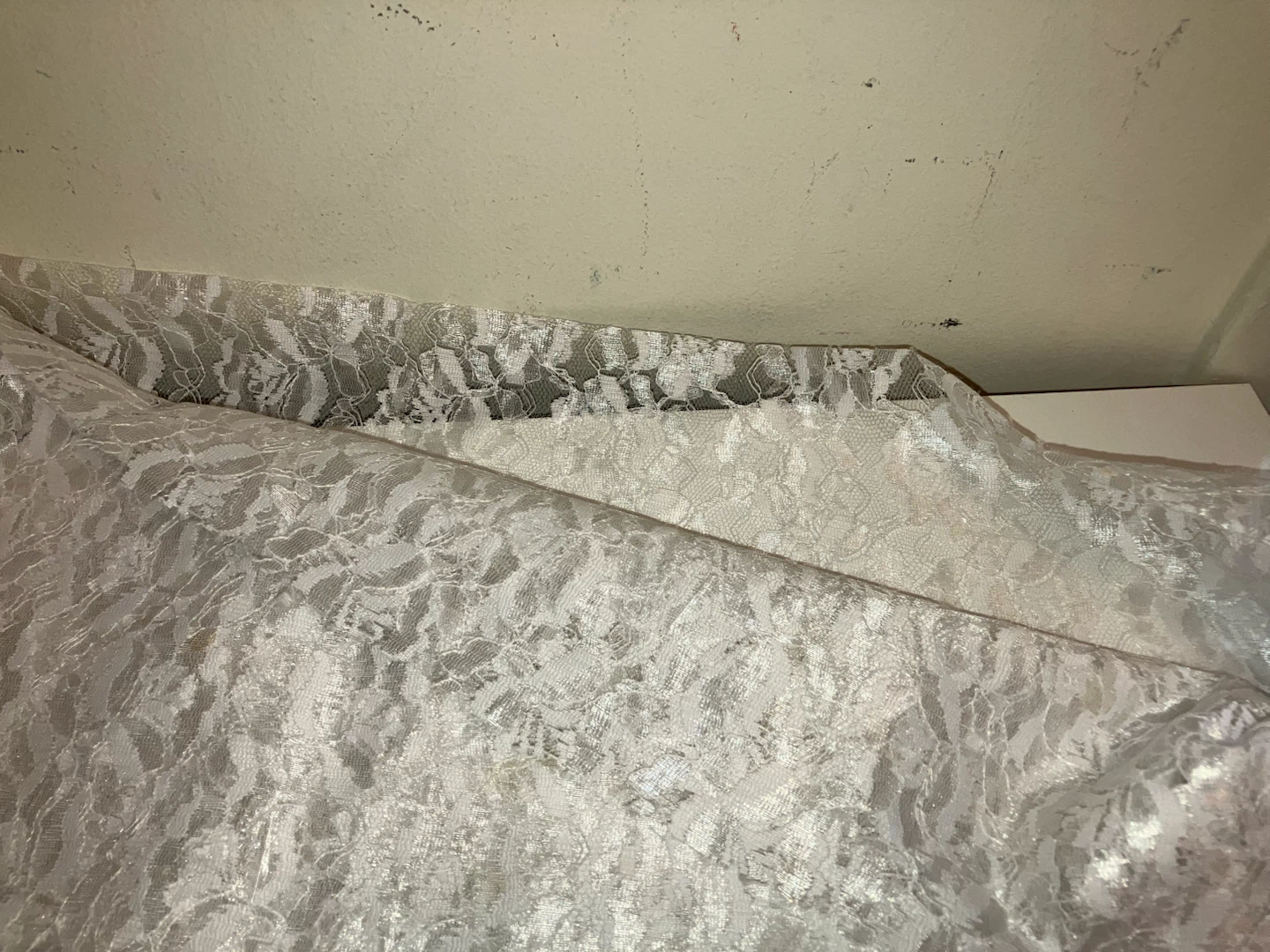 White Floral Lace Fabric-60”x58” - photo 2