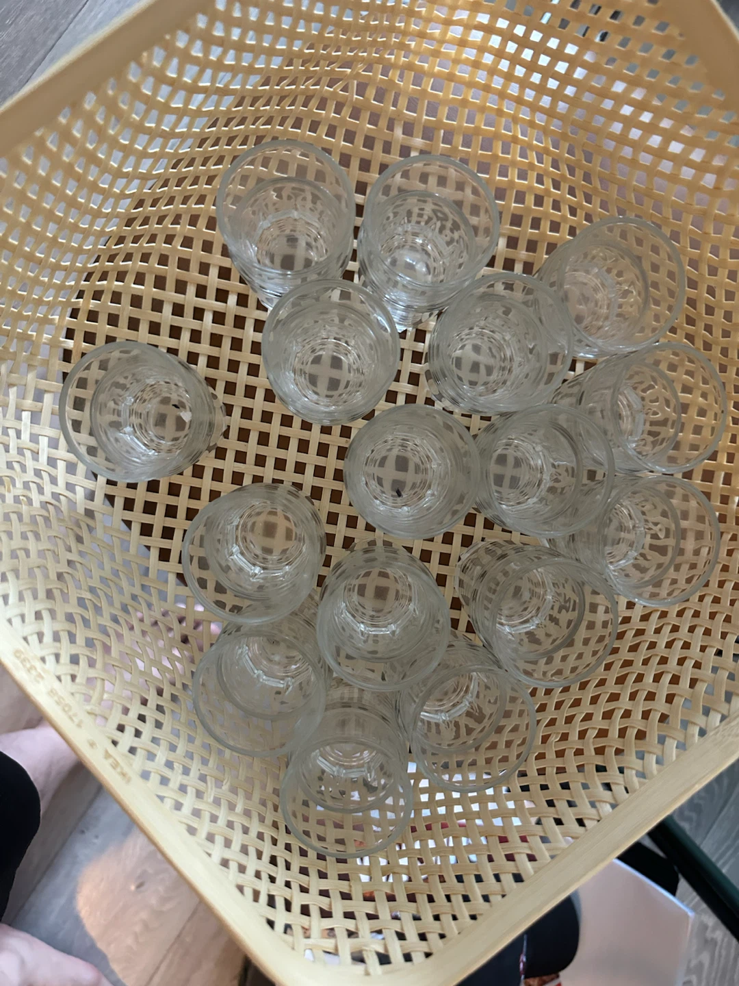 Set of 32Clear Shot Glasses