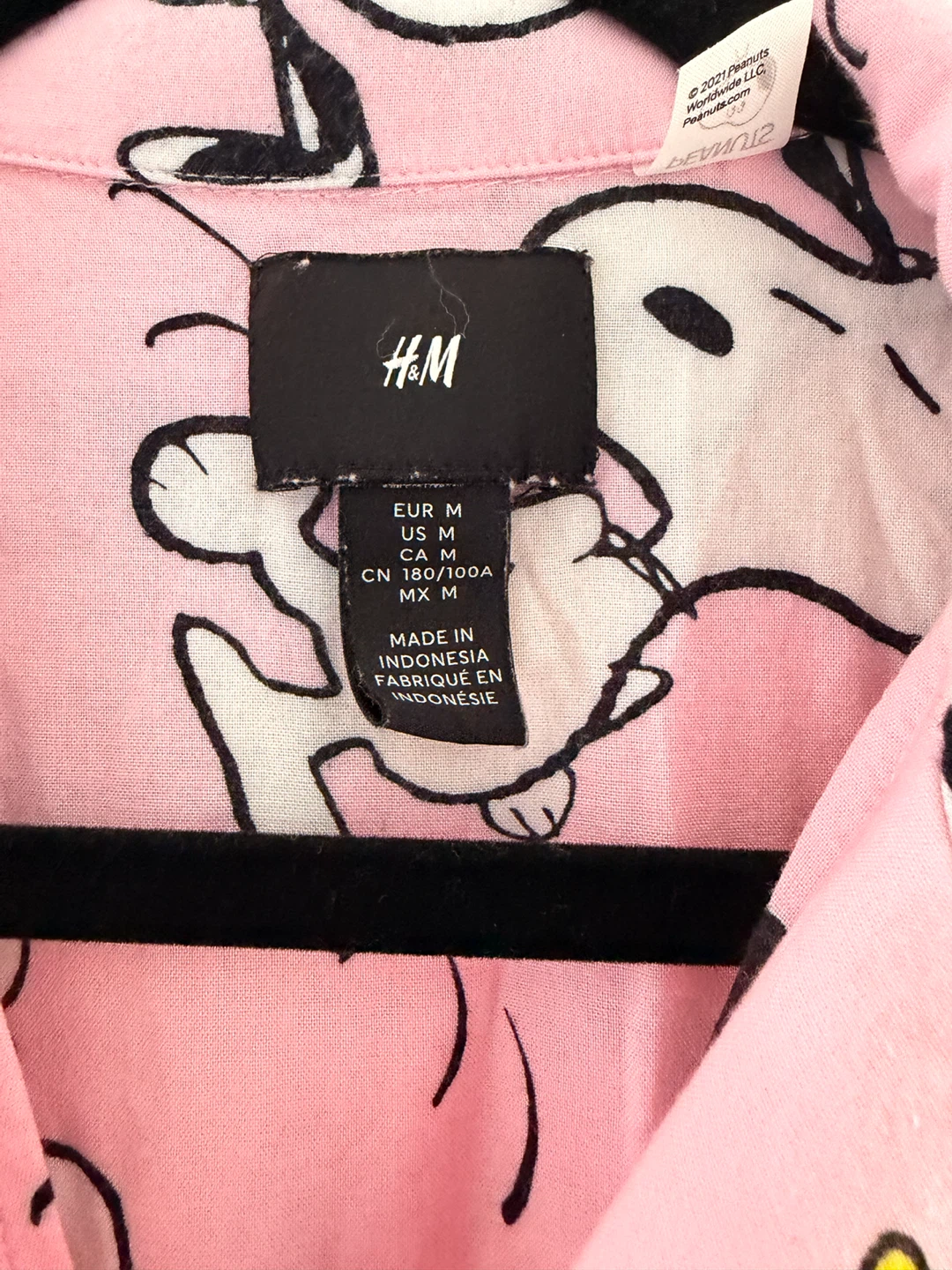 H&M Pink Snoopy Button-Up Shirt - Size Medium - photo 2