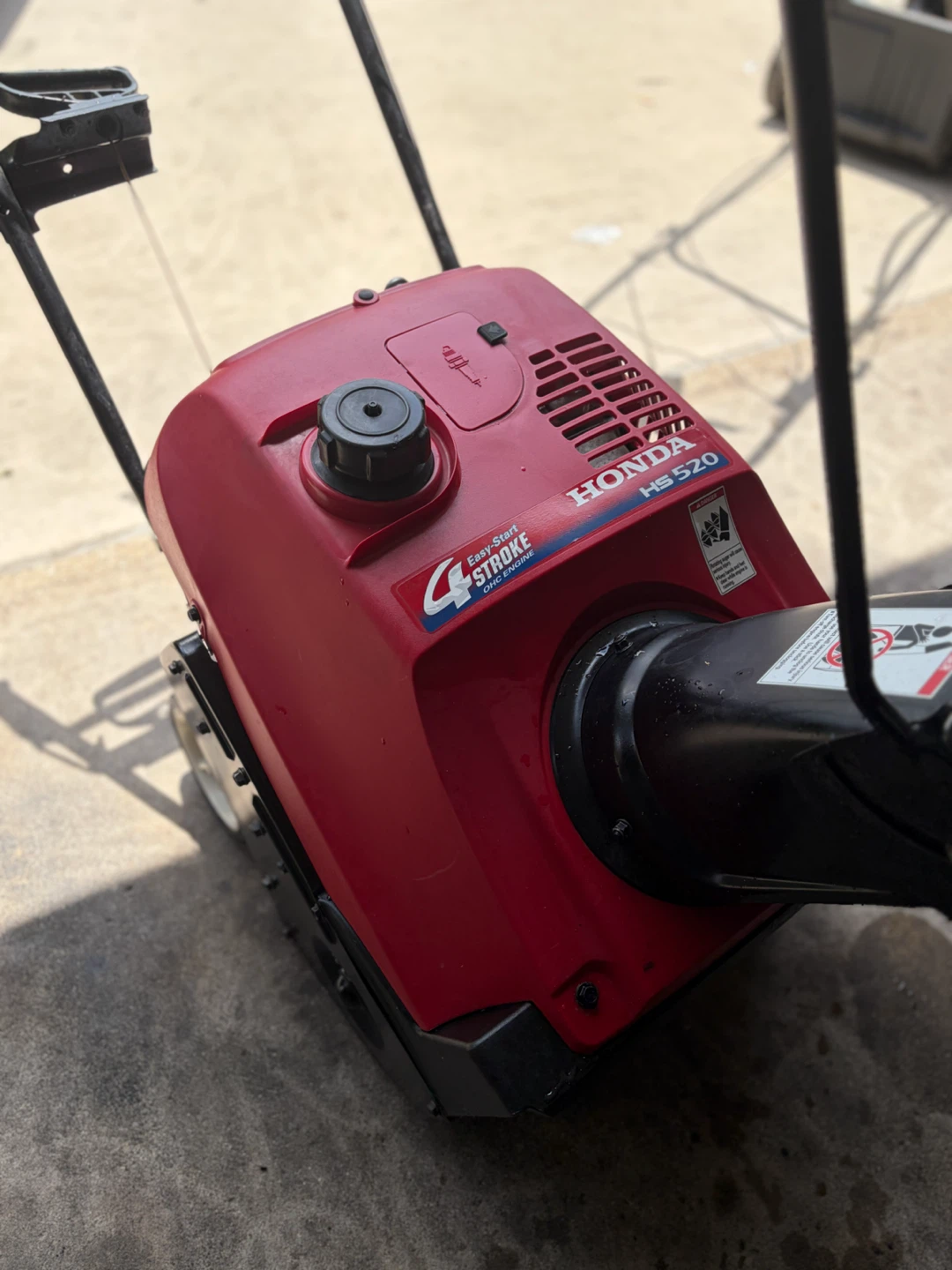 Honda HS520 Snow Blower - photo 2