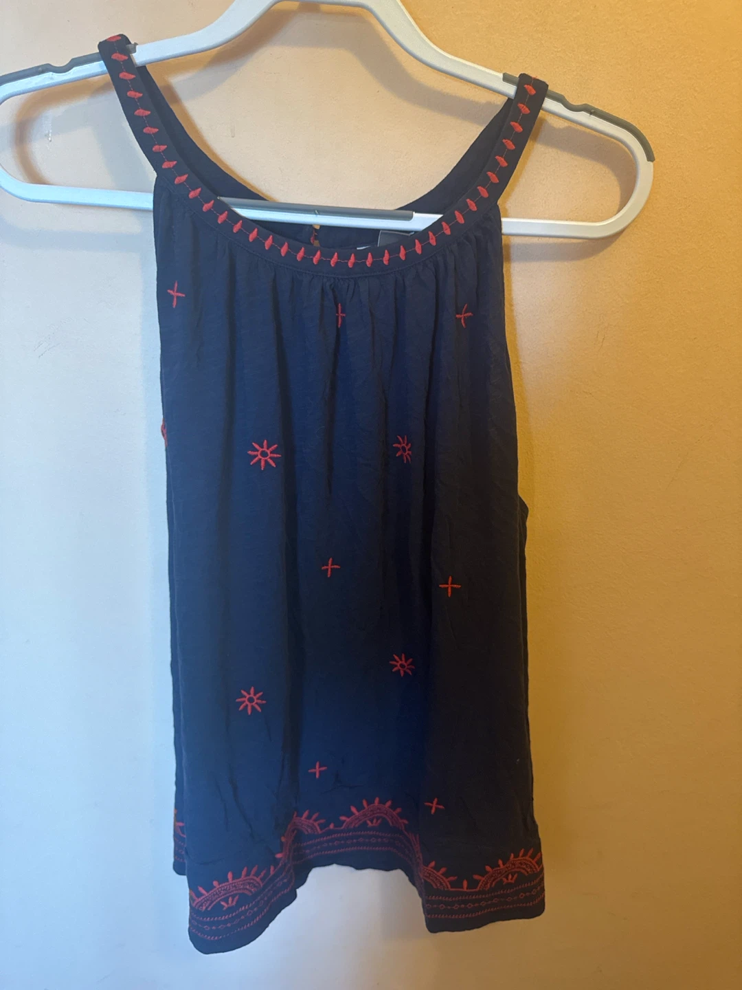 Eddie Bauer Women's XL Navy Embroidered Tank Top